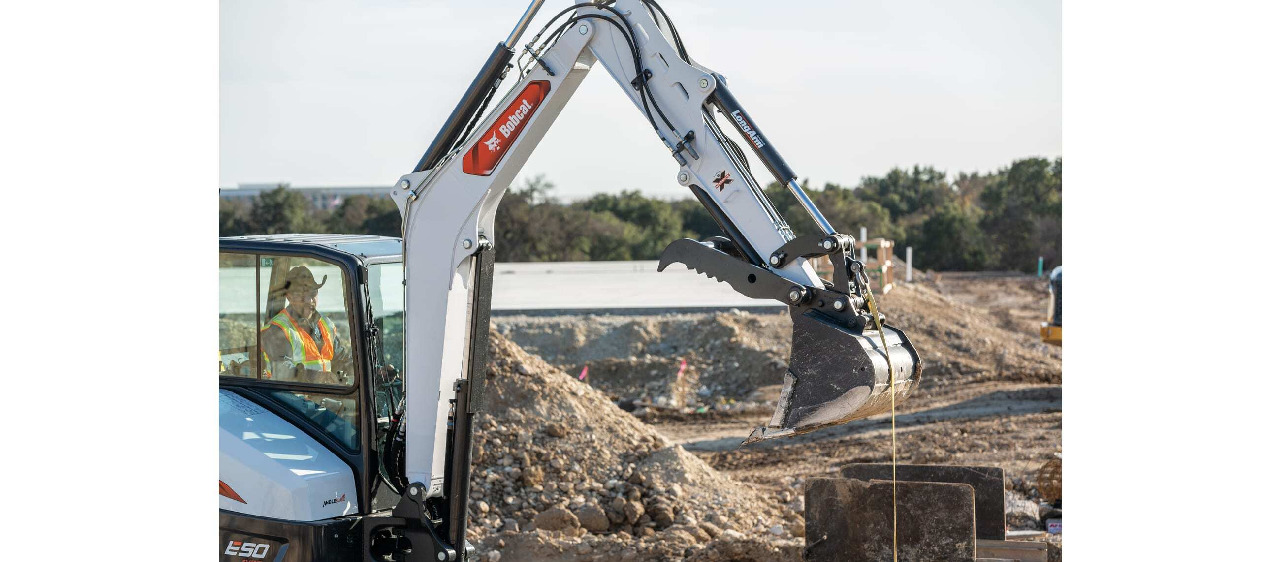 Photo of a 2026 Bobcat E48 DLX CLMP ANG BLD DPTH