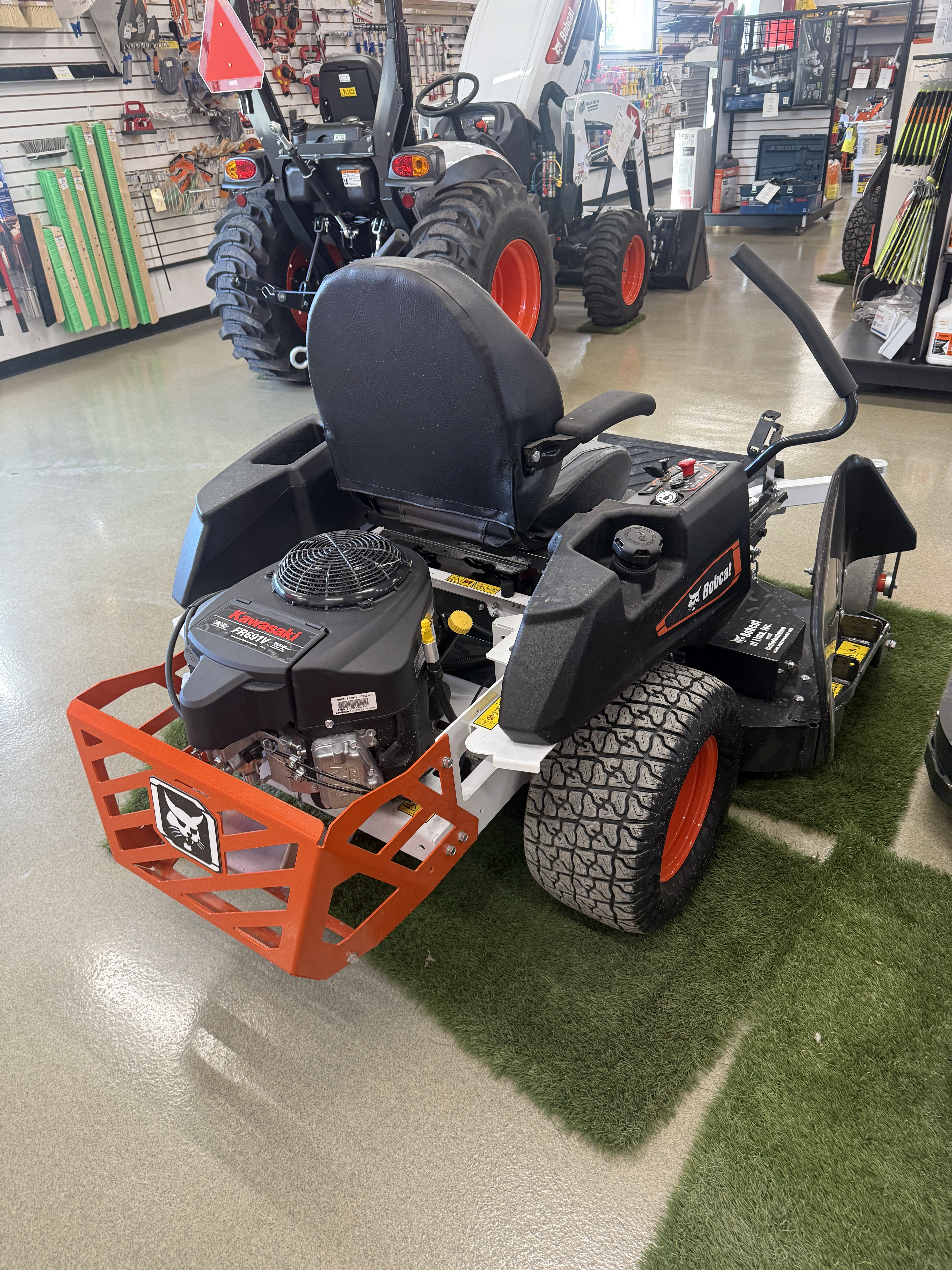 2025 Bobcat ZT2000 - 52" DECK