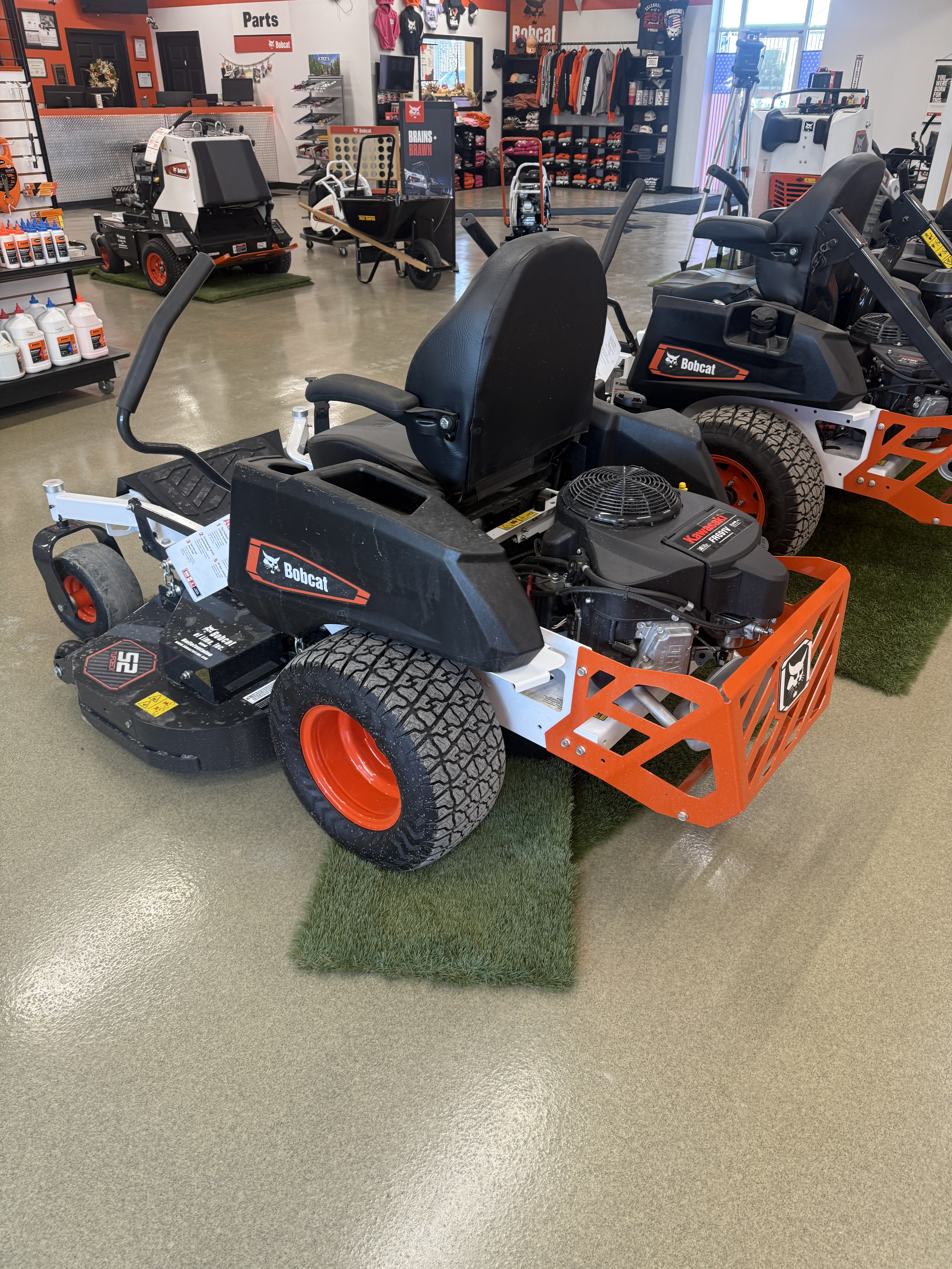 2025 Bobcat ZT2000 - 52" DECK