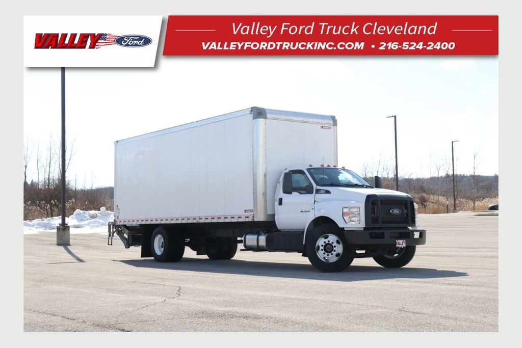 2014 Ford E-Series E-350 Super Duty Extended's photo