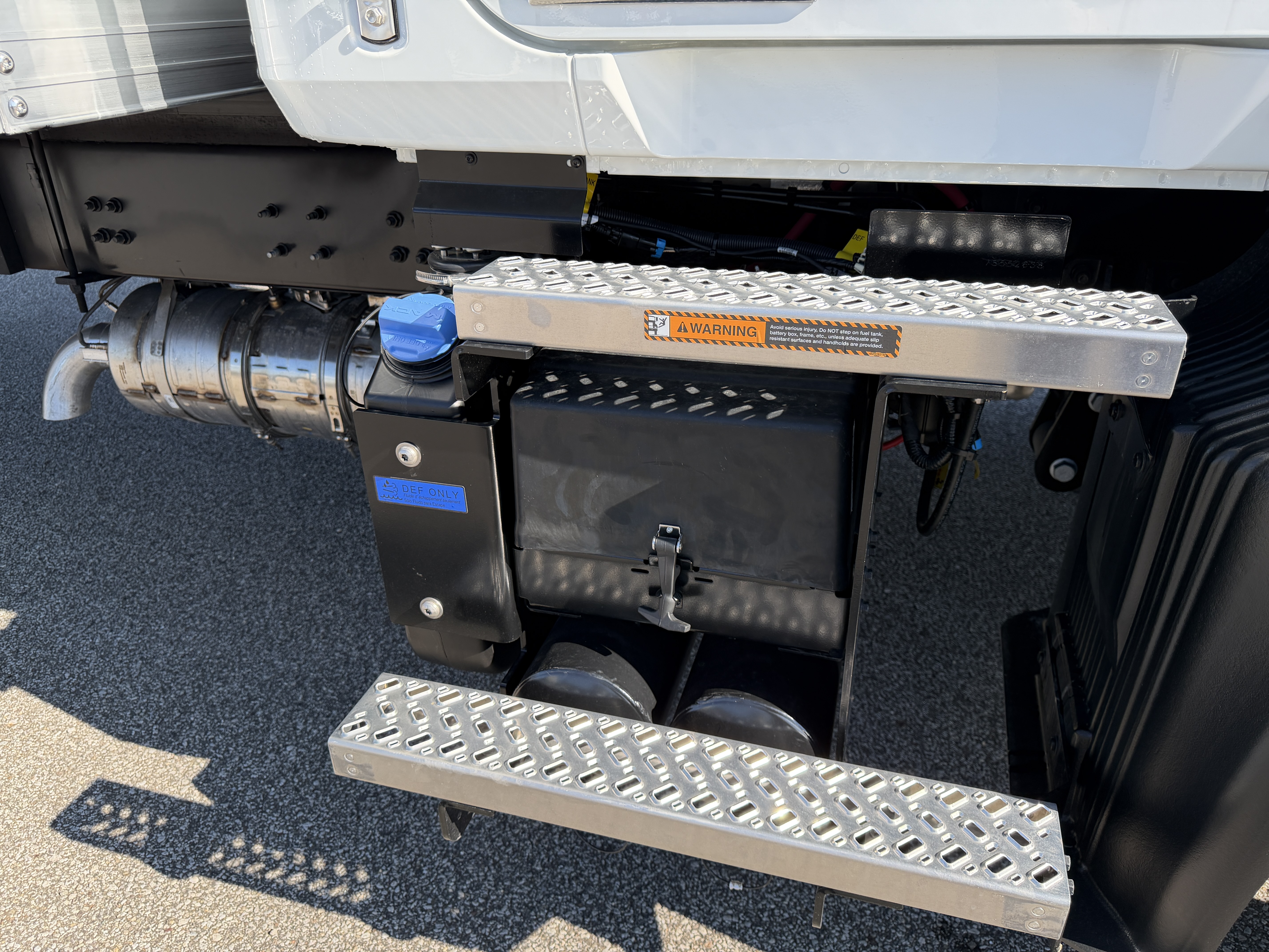 2027 Mack MD6