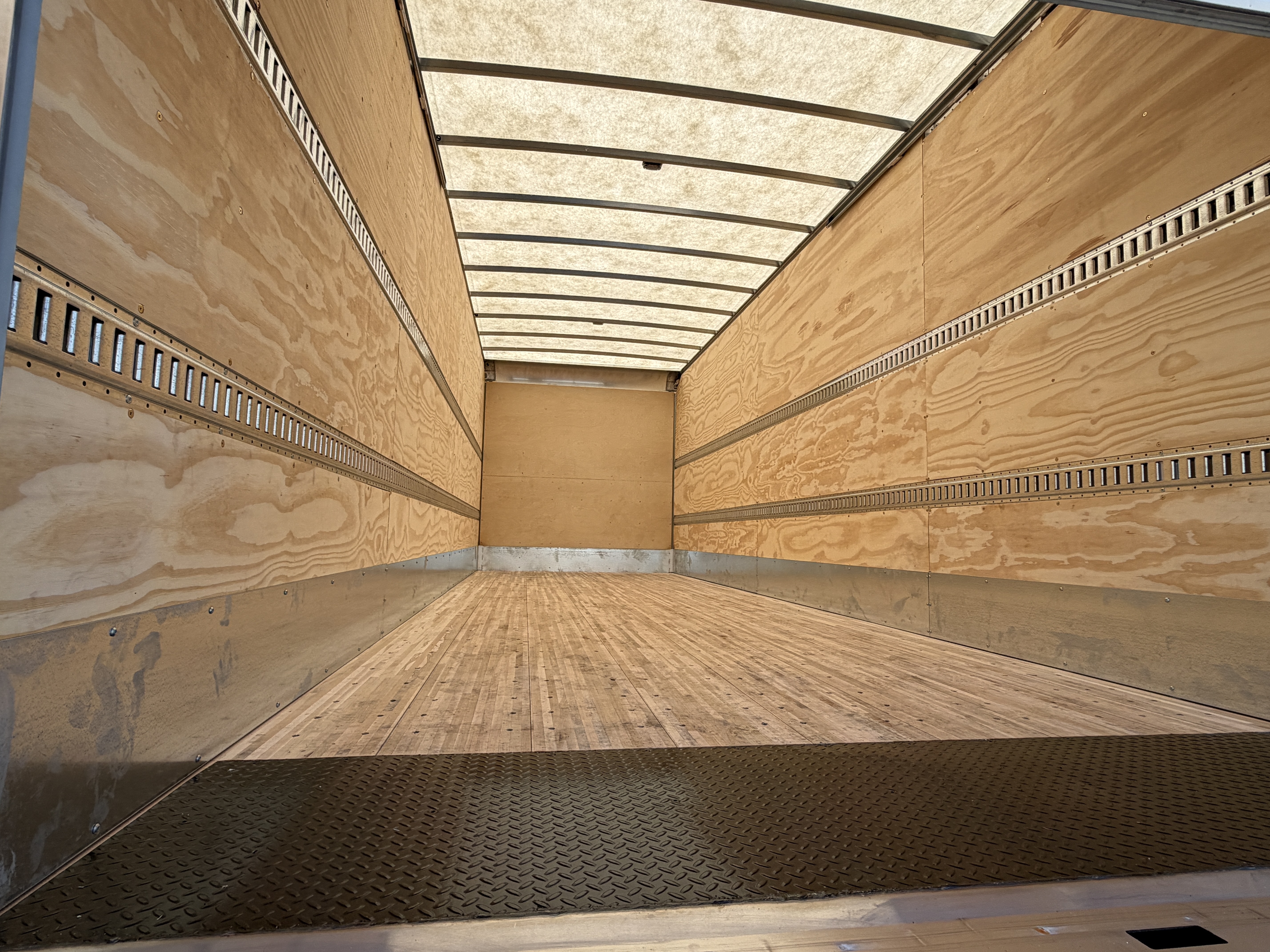 2027 Mack MD6