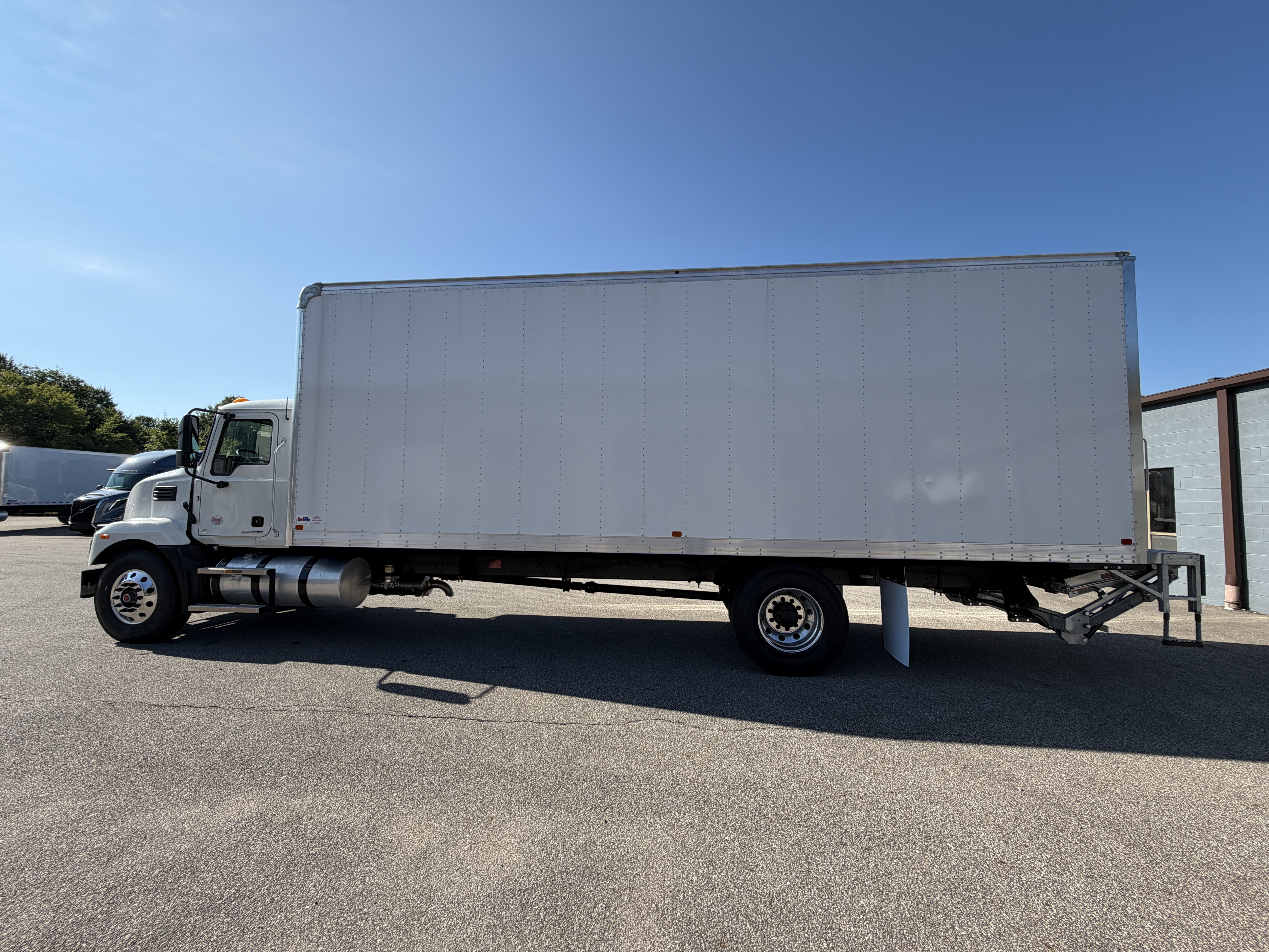 2027 Mack MD6