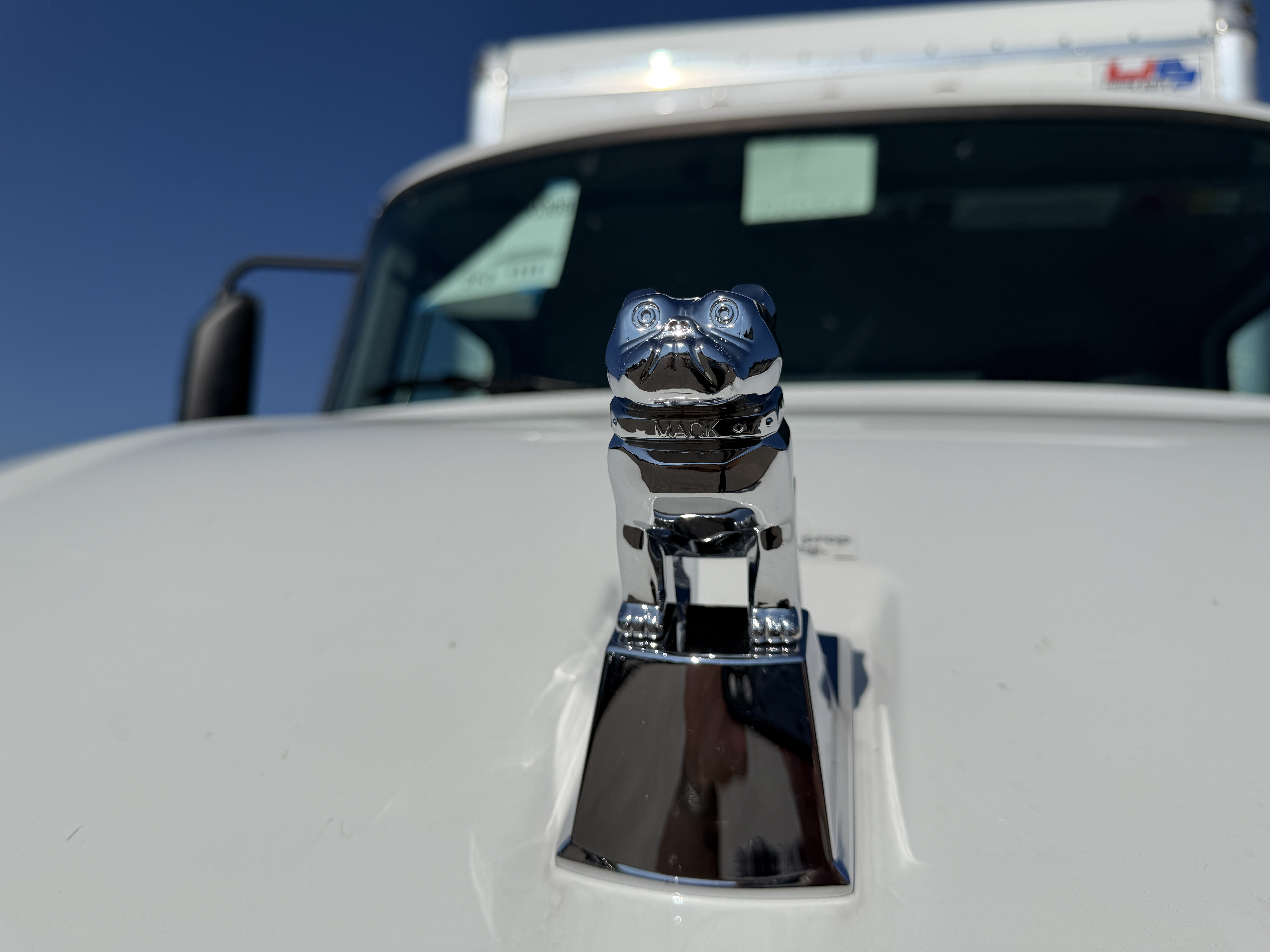 2027 Mack MD6