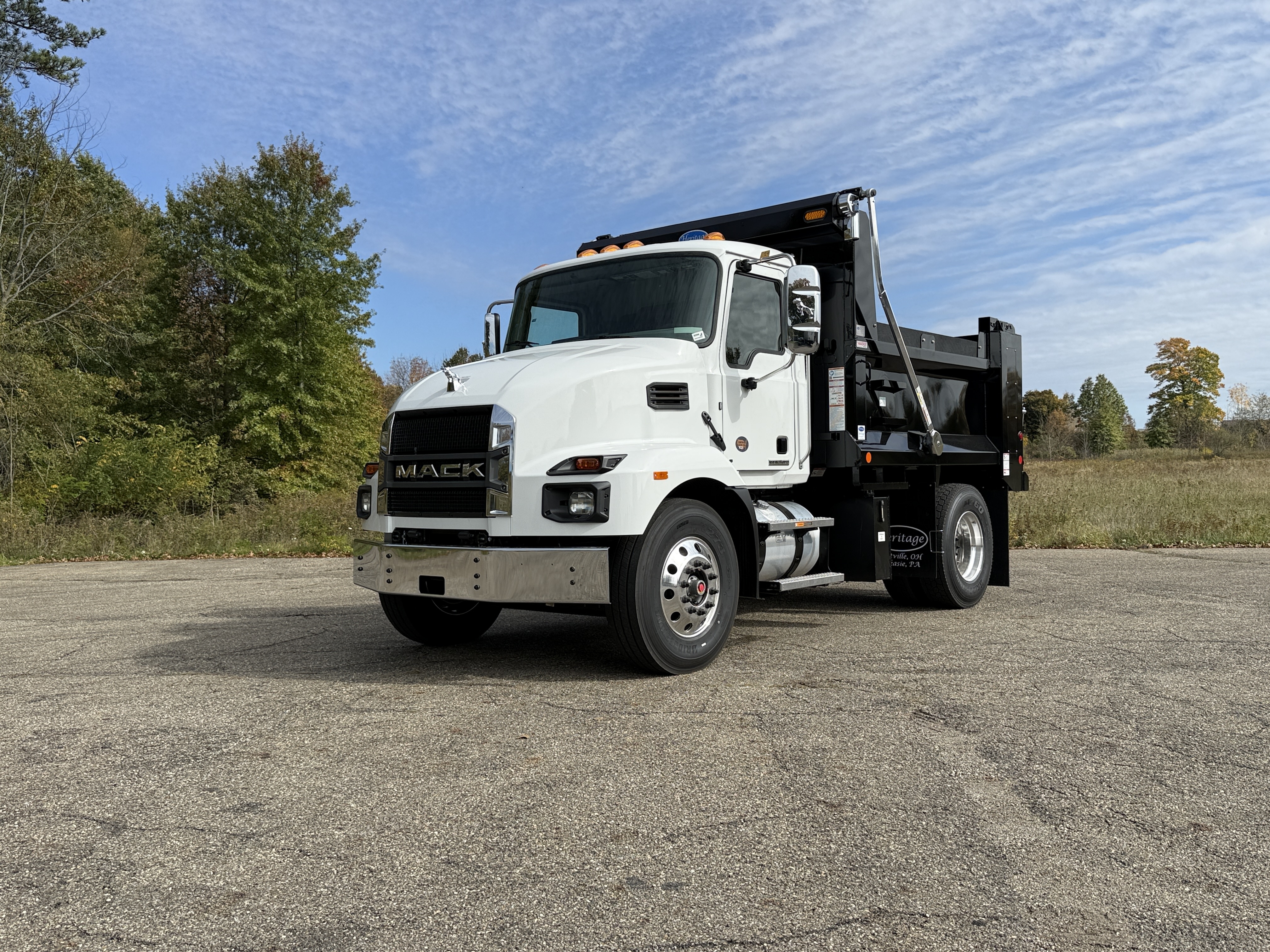2027 Mack MD7