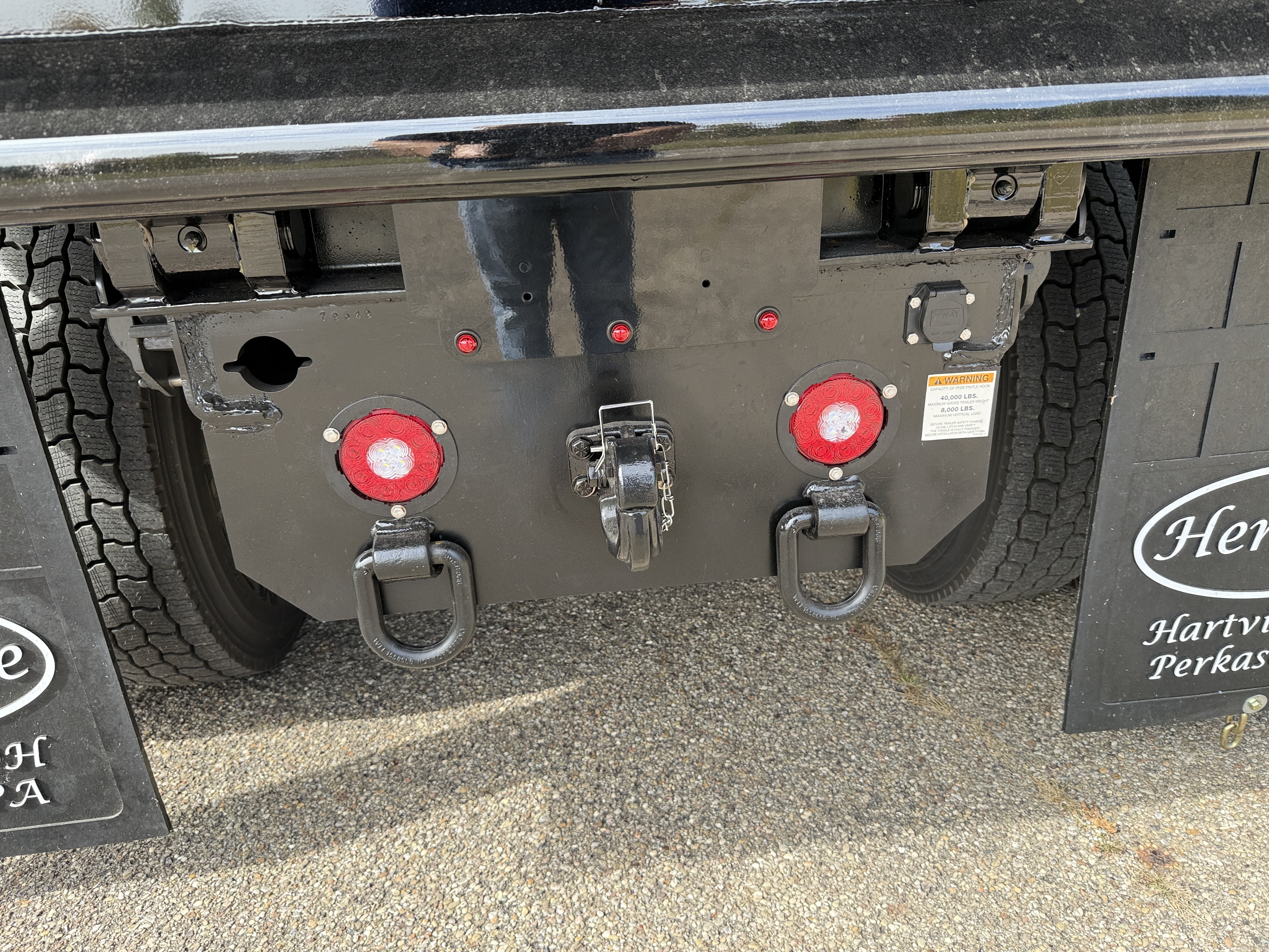 2027 Mack MD7