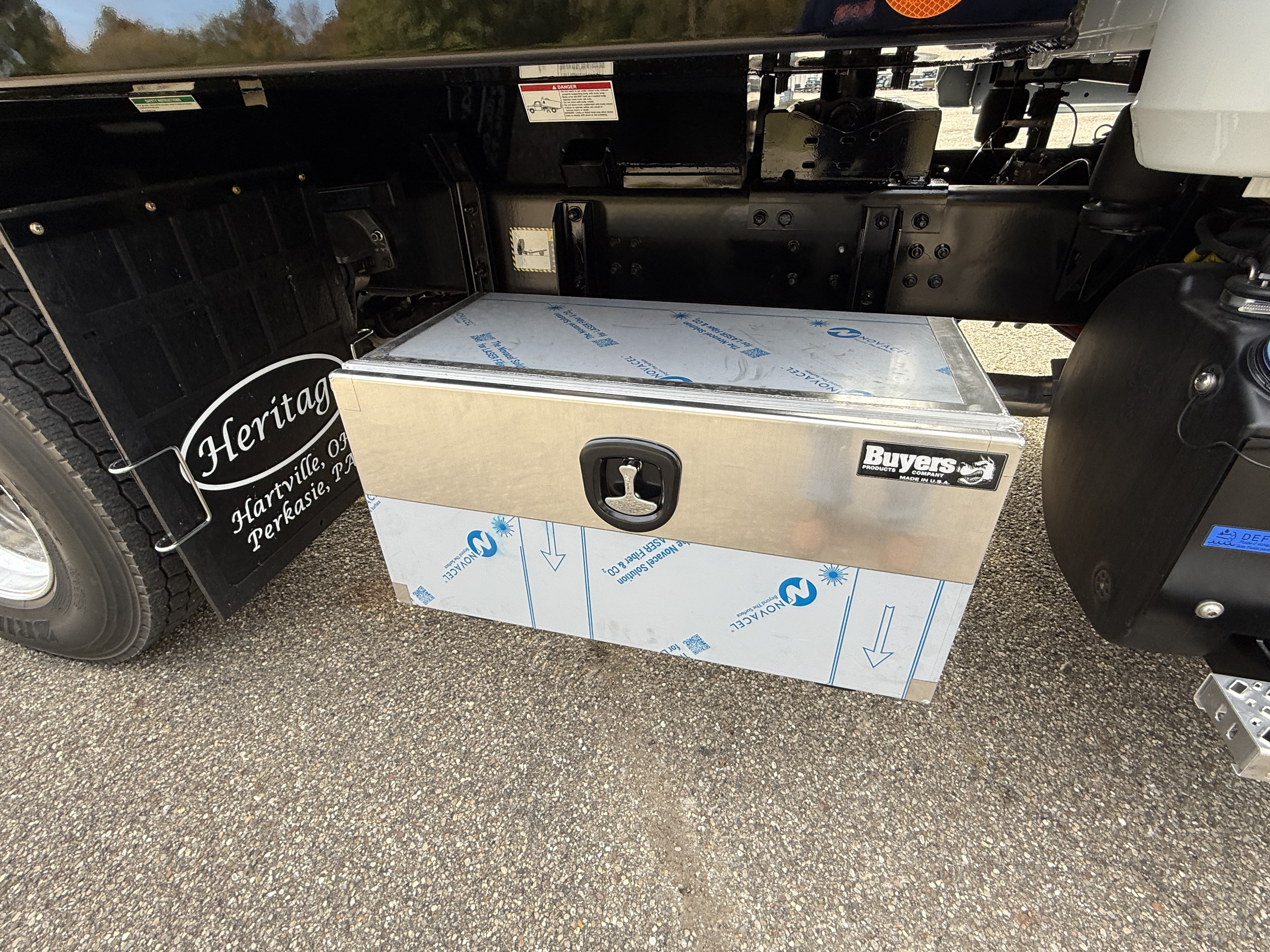 2027 Mack MD7