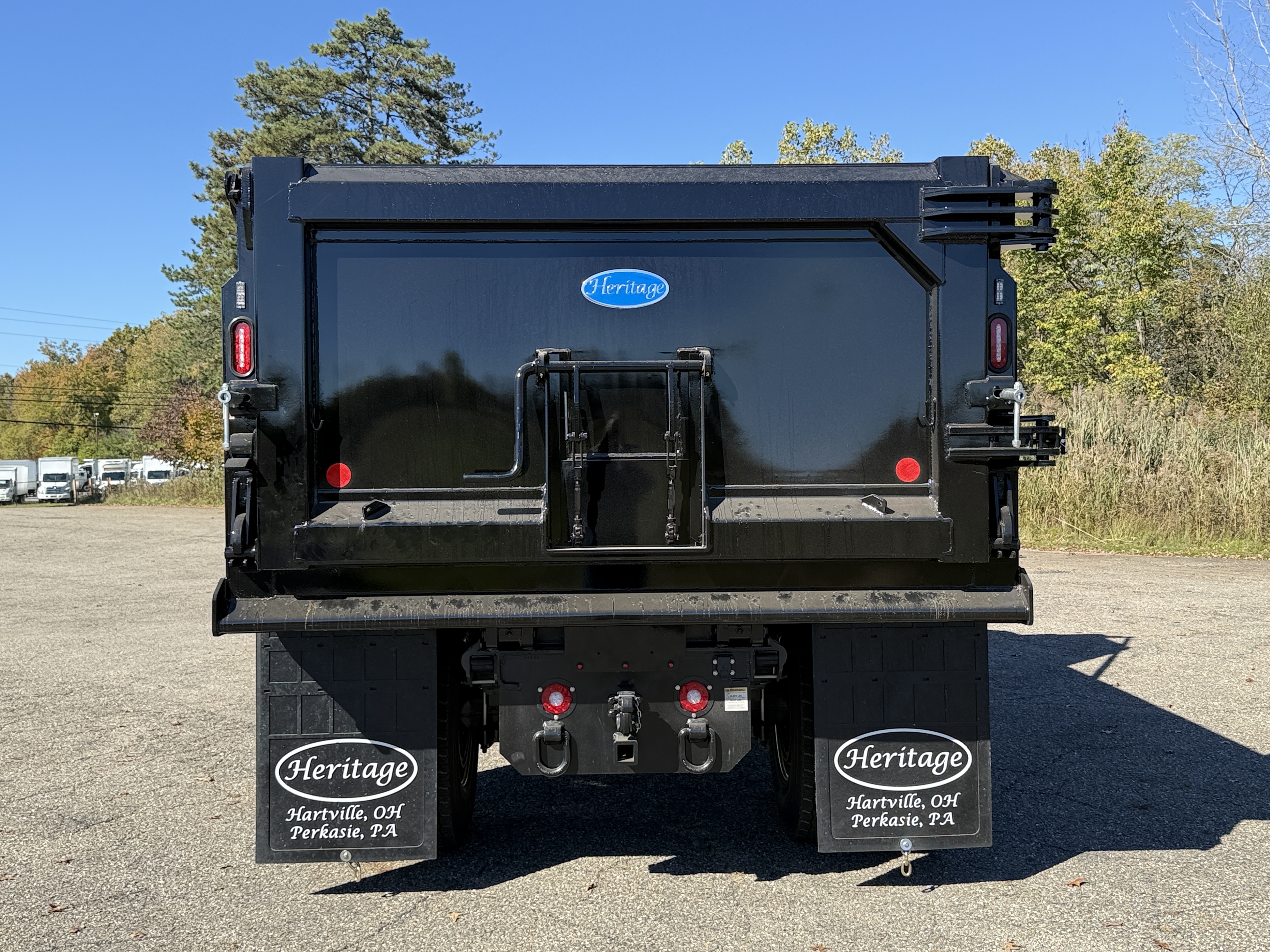 2027 Mack MD7