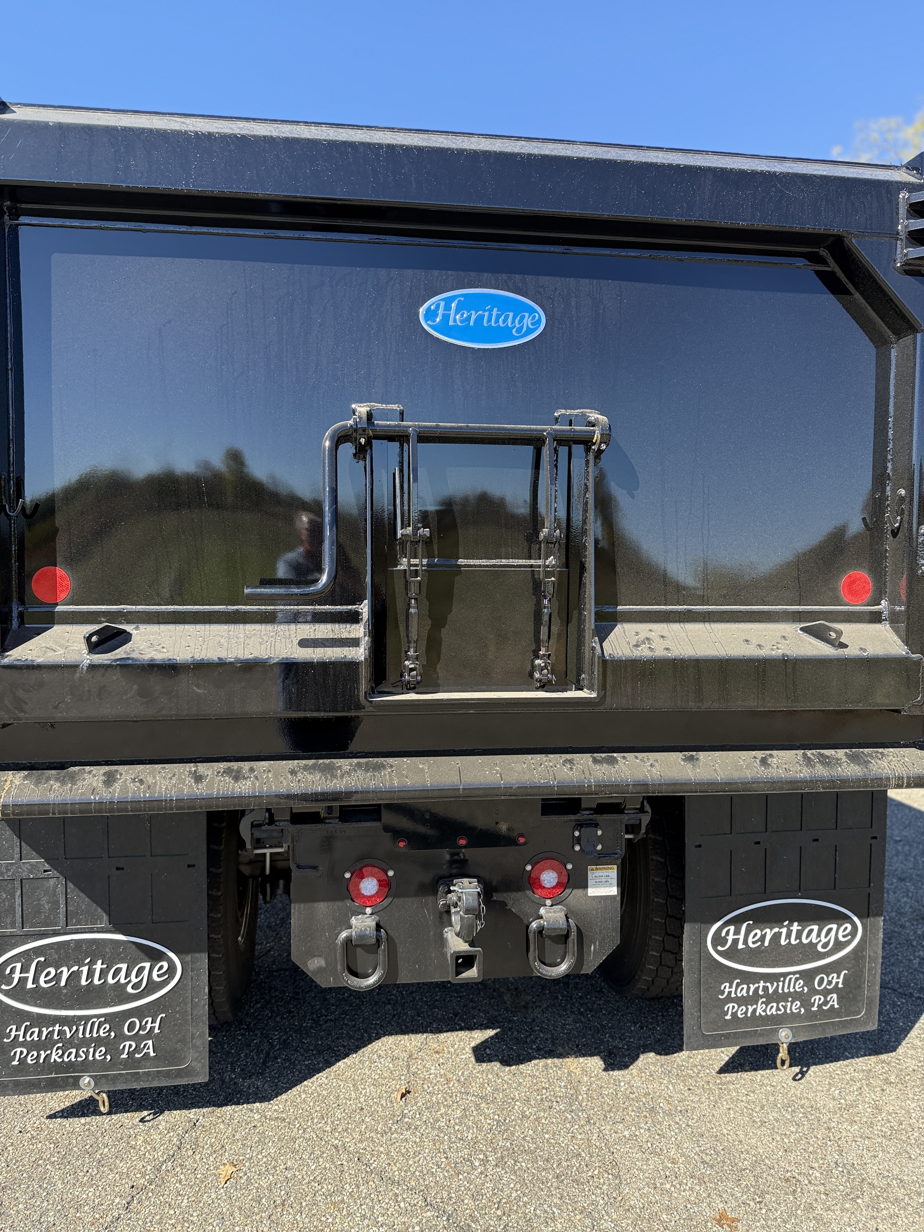 2027 Mack MD7