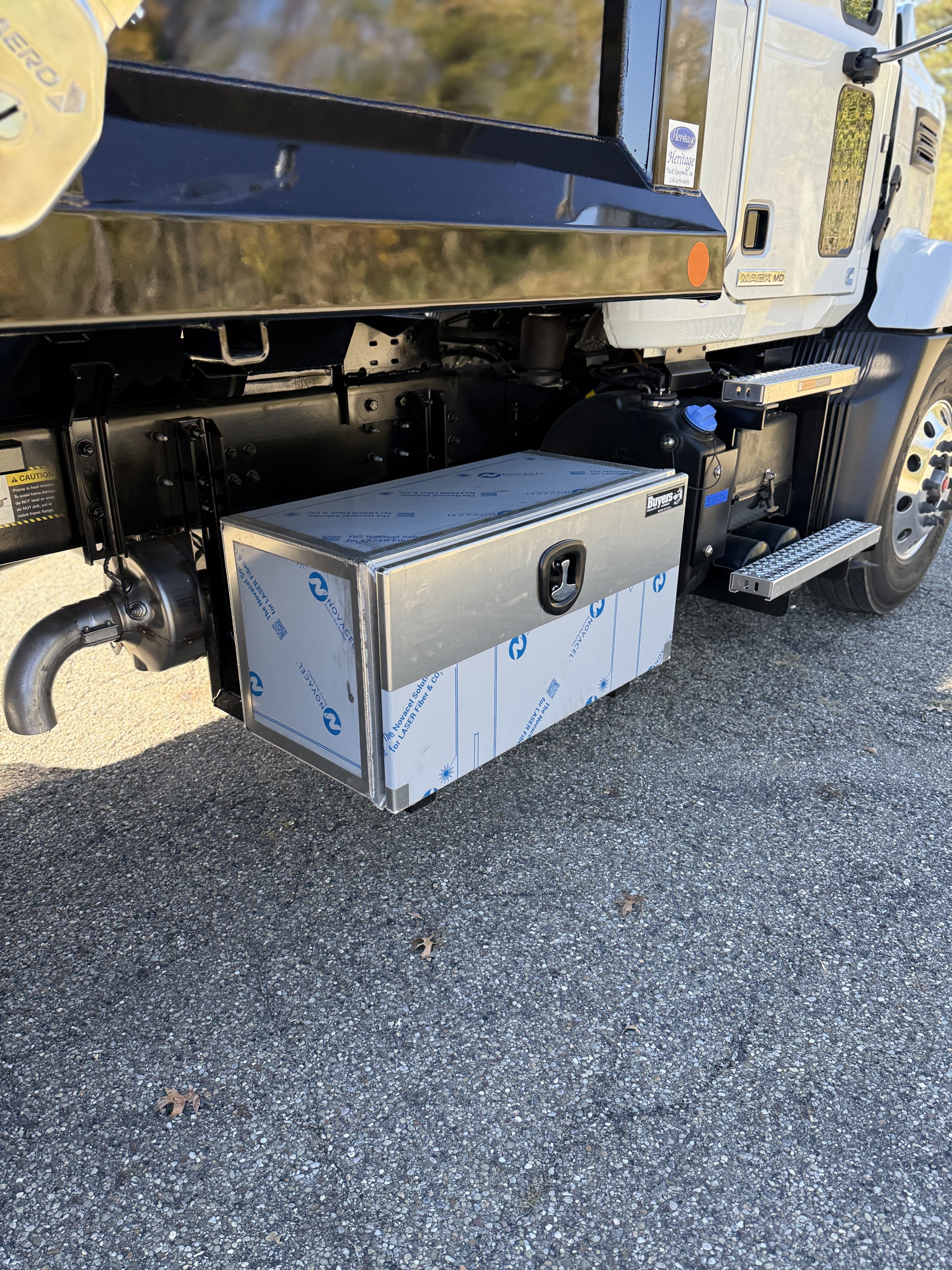2027 Mack MD7