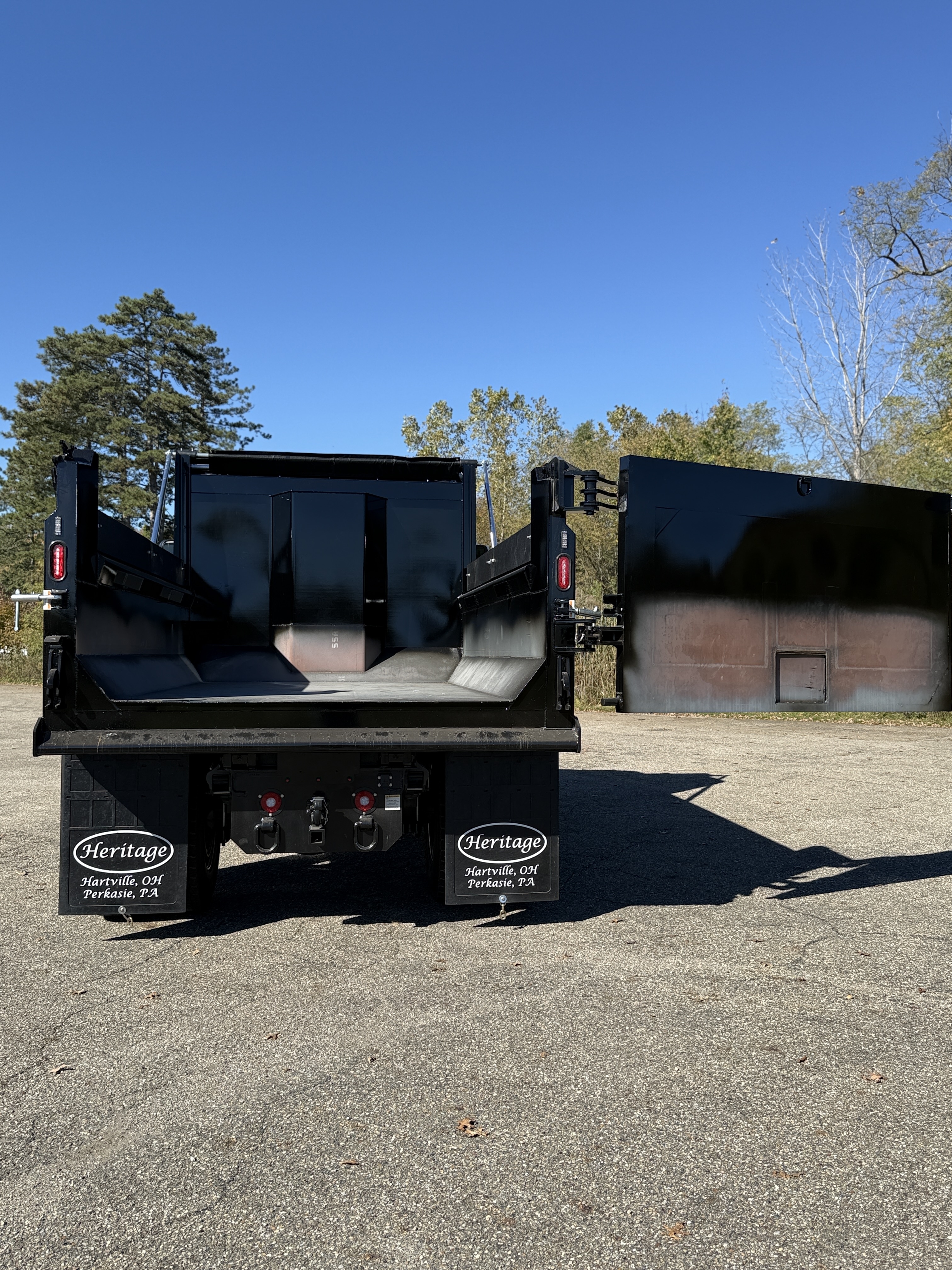 2027 Mack MD7