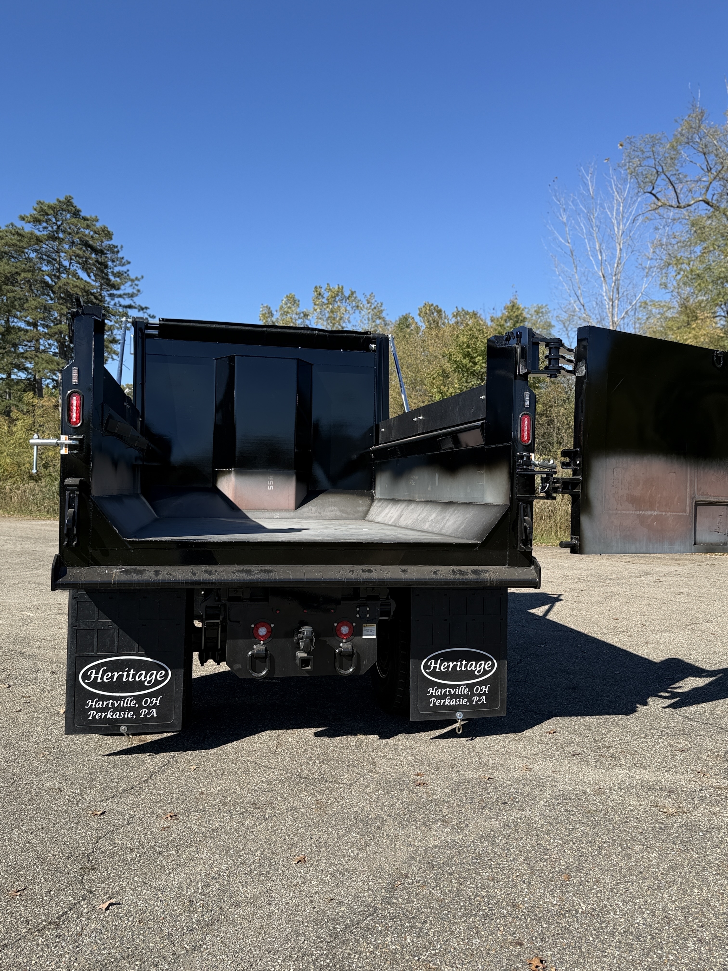 2027 Mack MD7