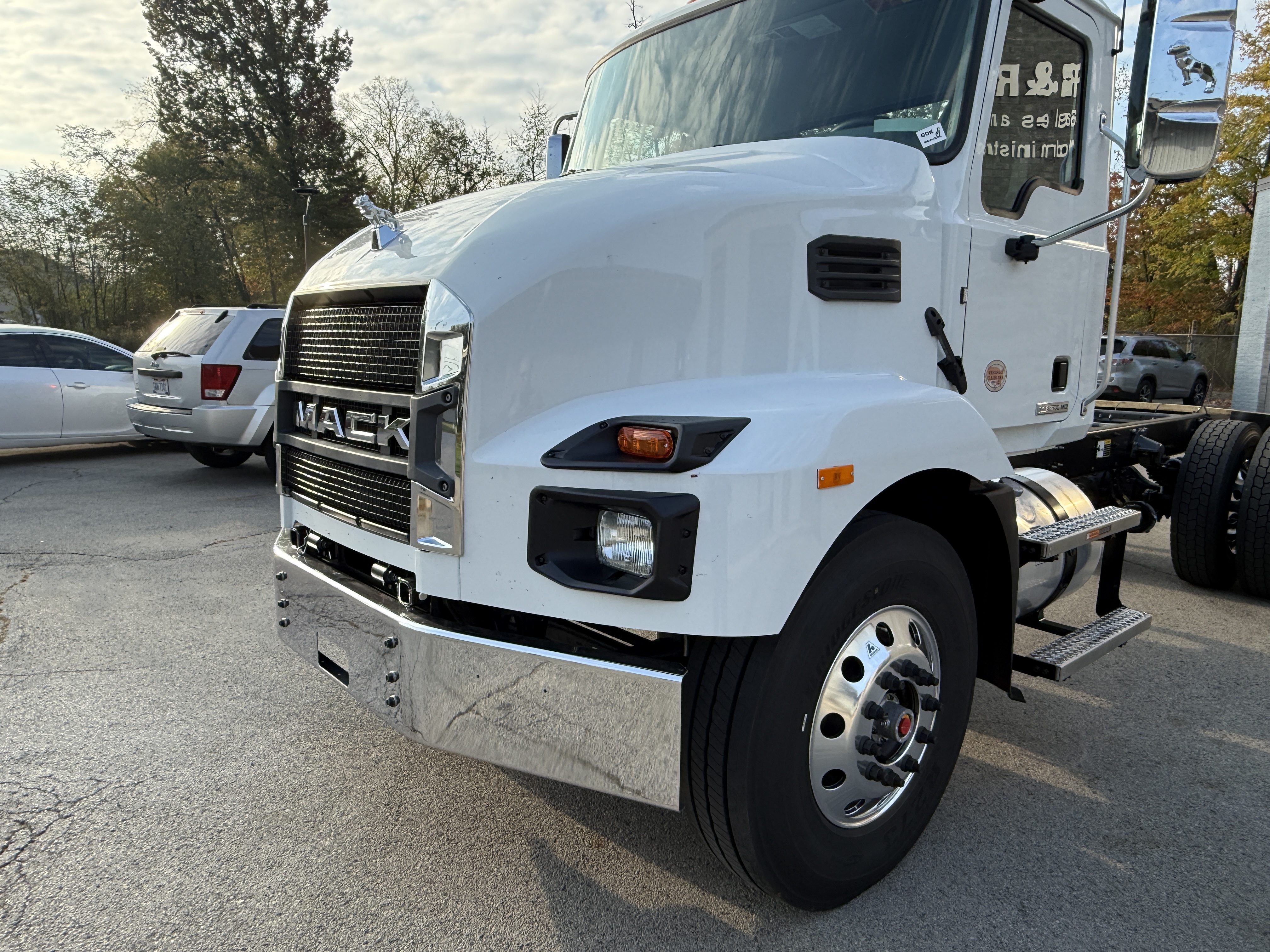 2027 Mack MD6