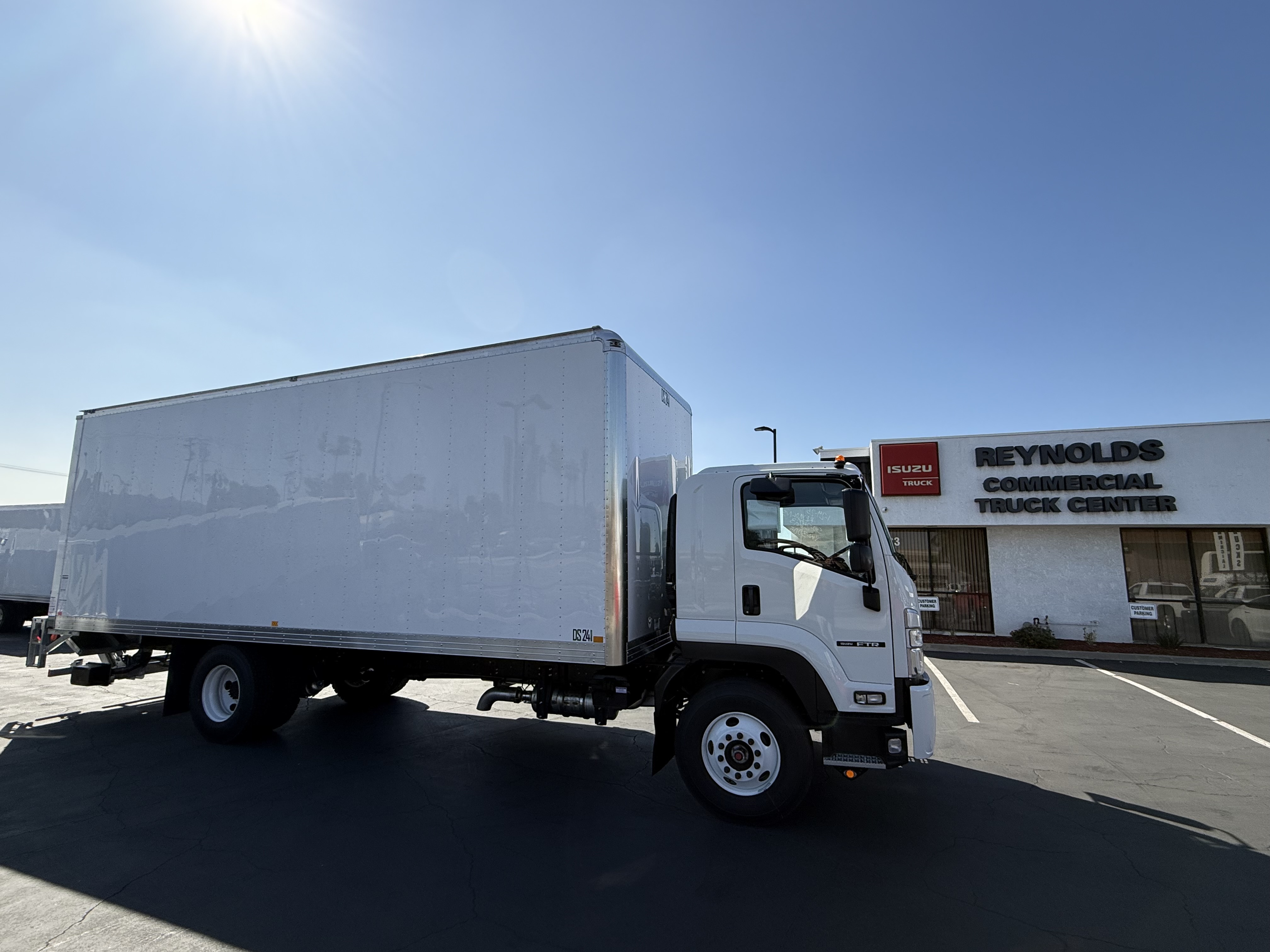 2025 Isuzu FTR W/CA EMISSIONS