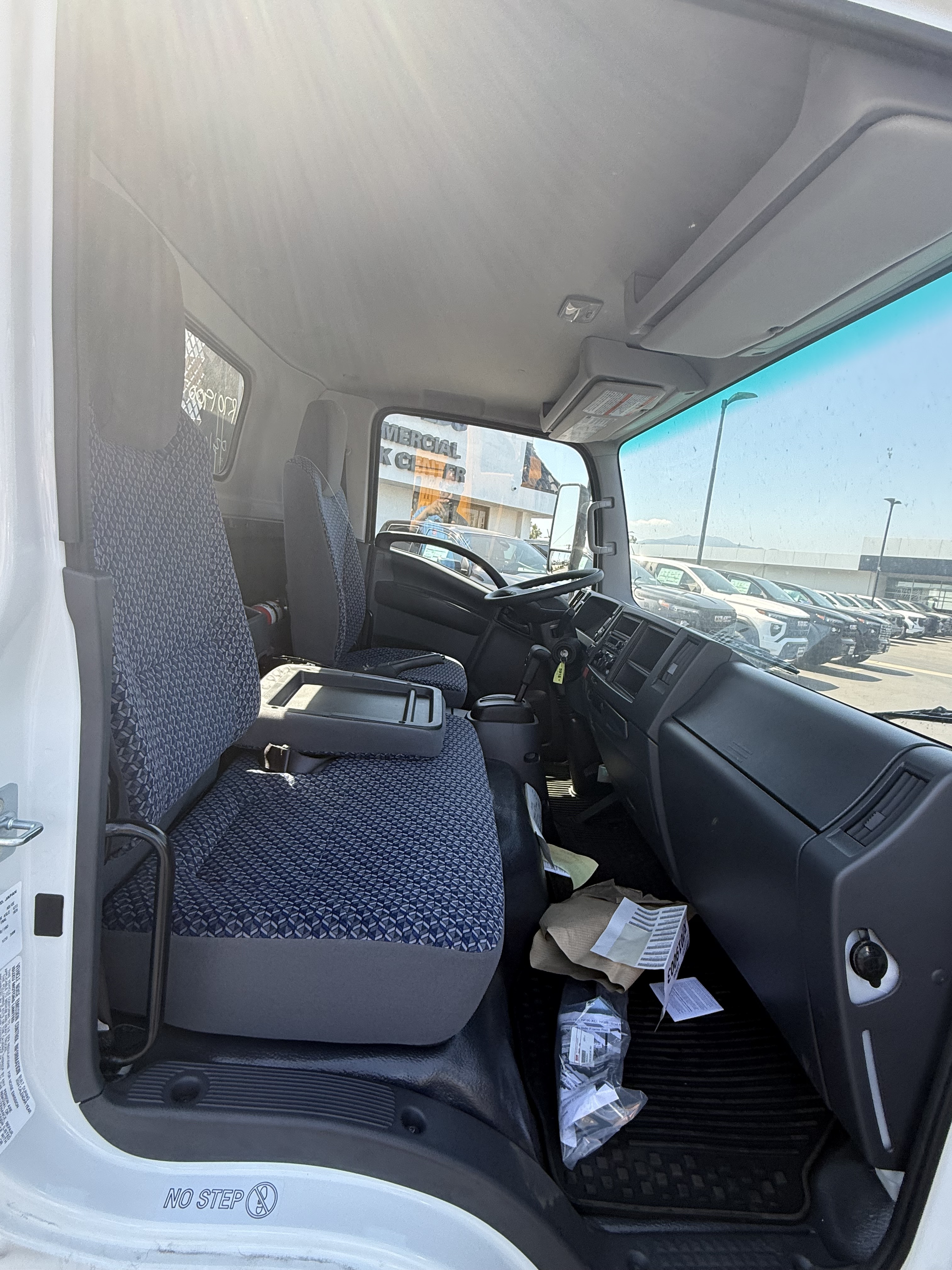 2024 Isuzu NPR HD - Photo 10