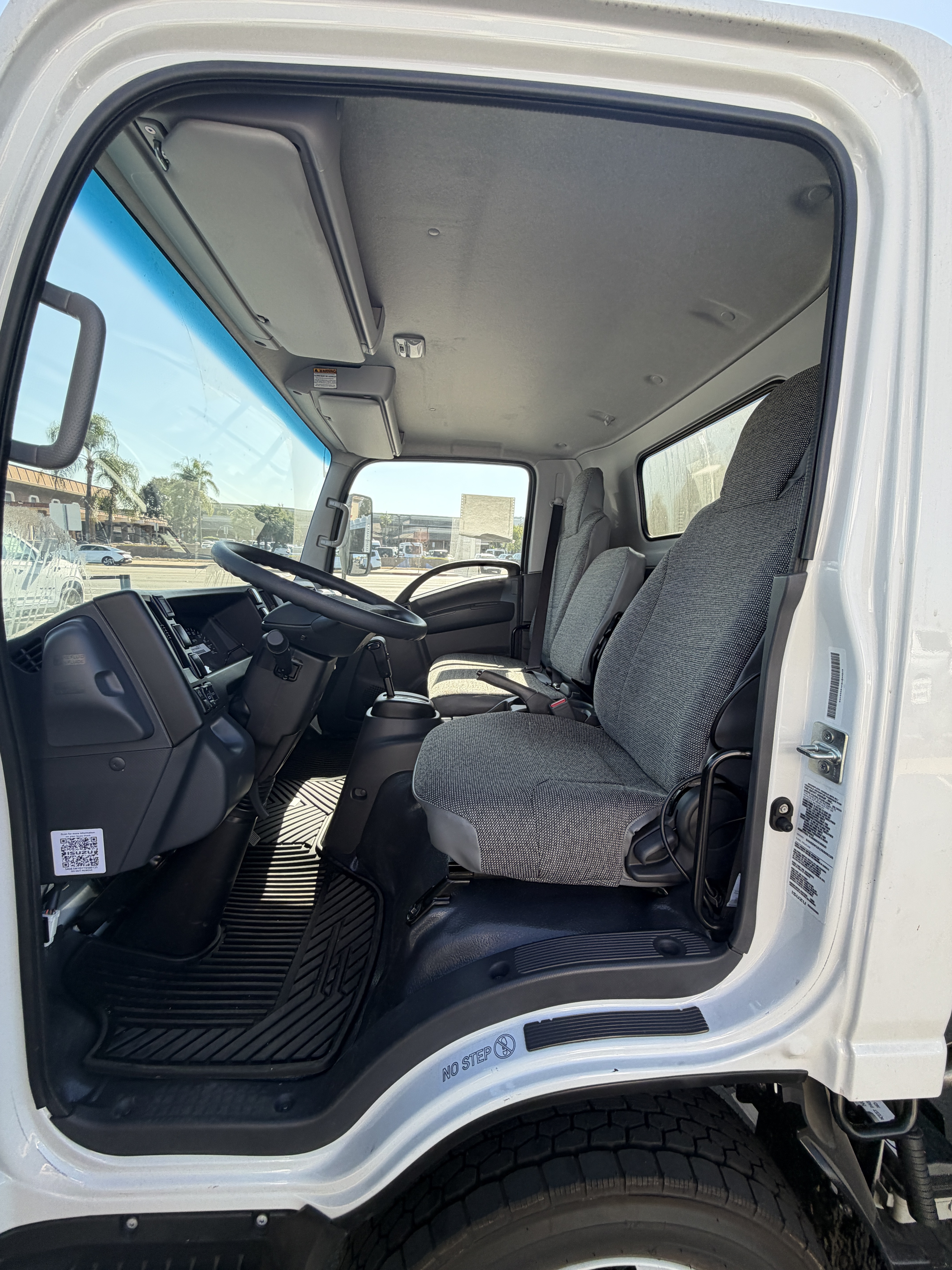 2026 Isuzu NQR GAS 14'