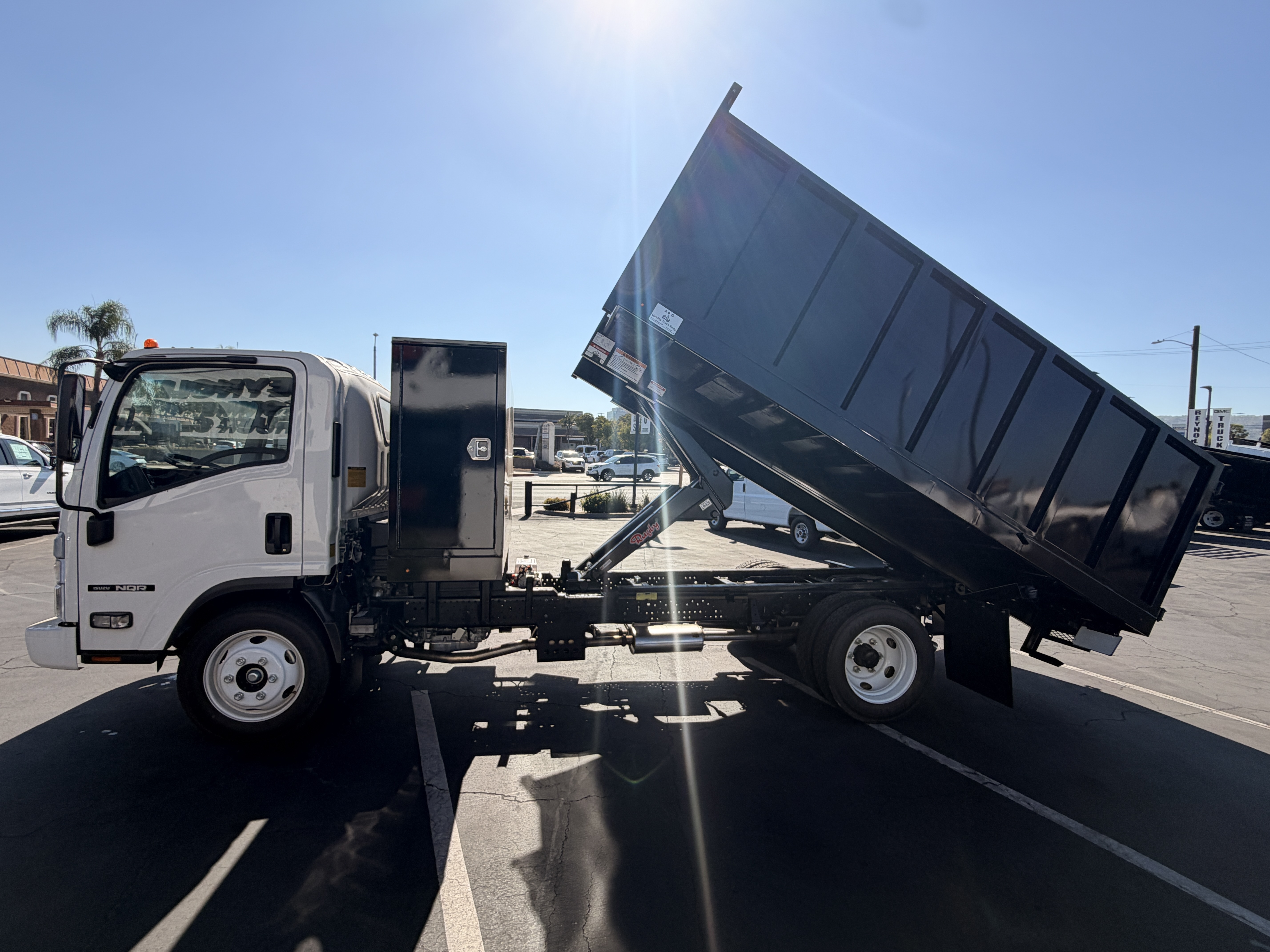 2026 Isuzu NQR GAS 14'