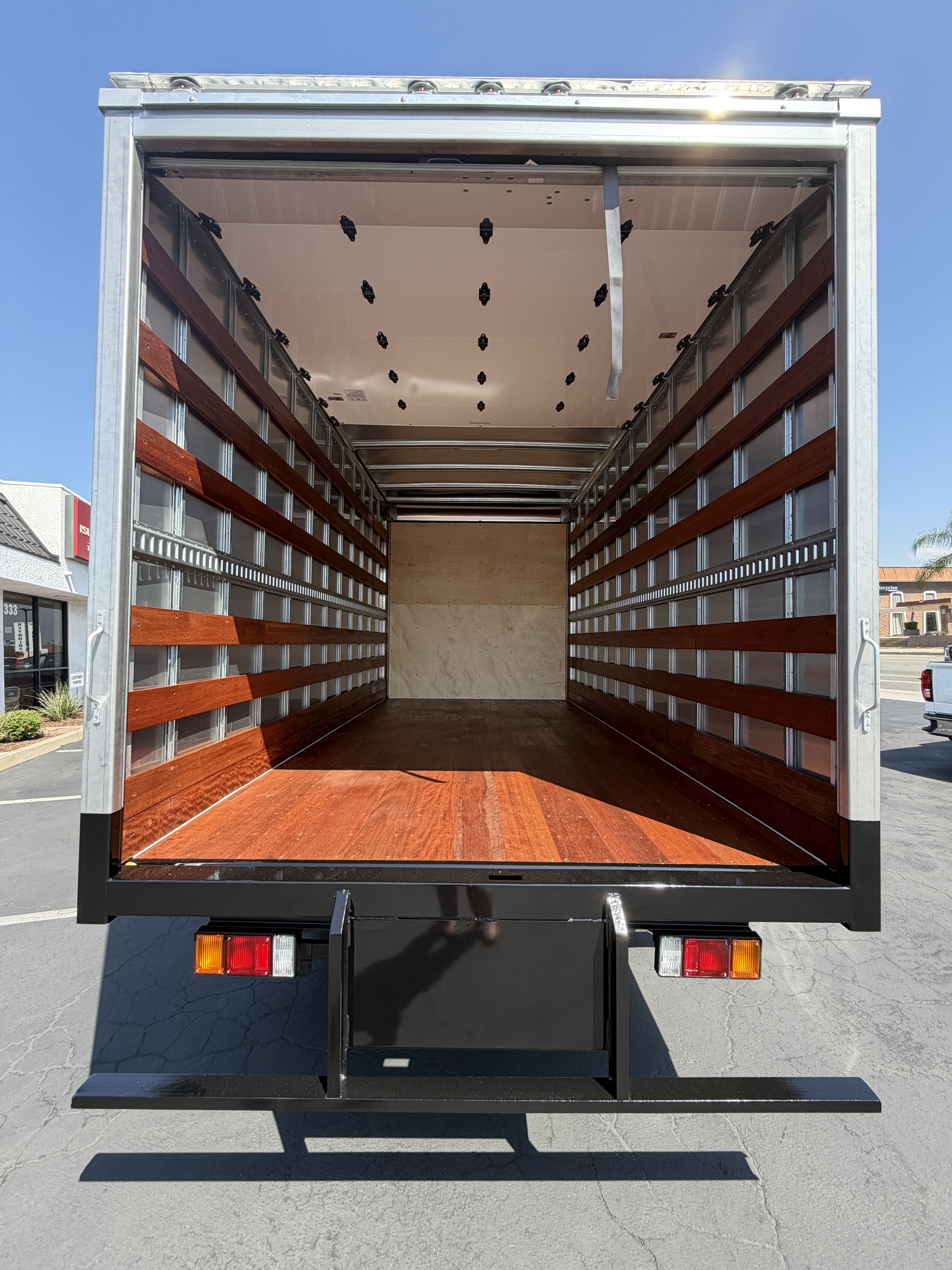 2026 Isuzu NPR HD GAS 16'