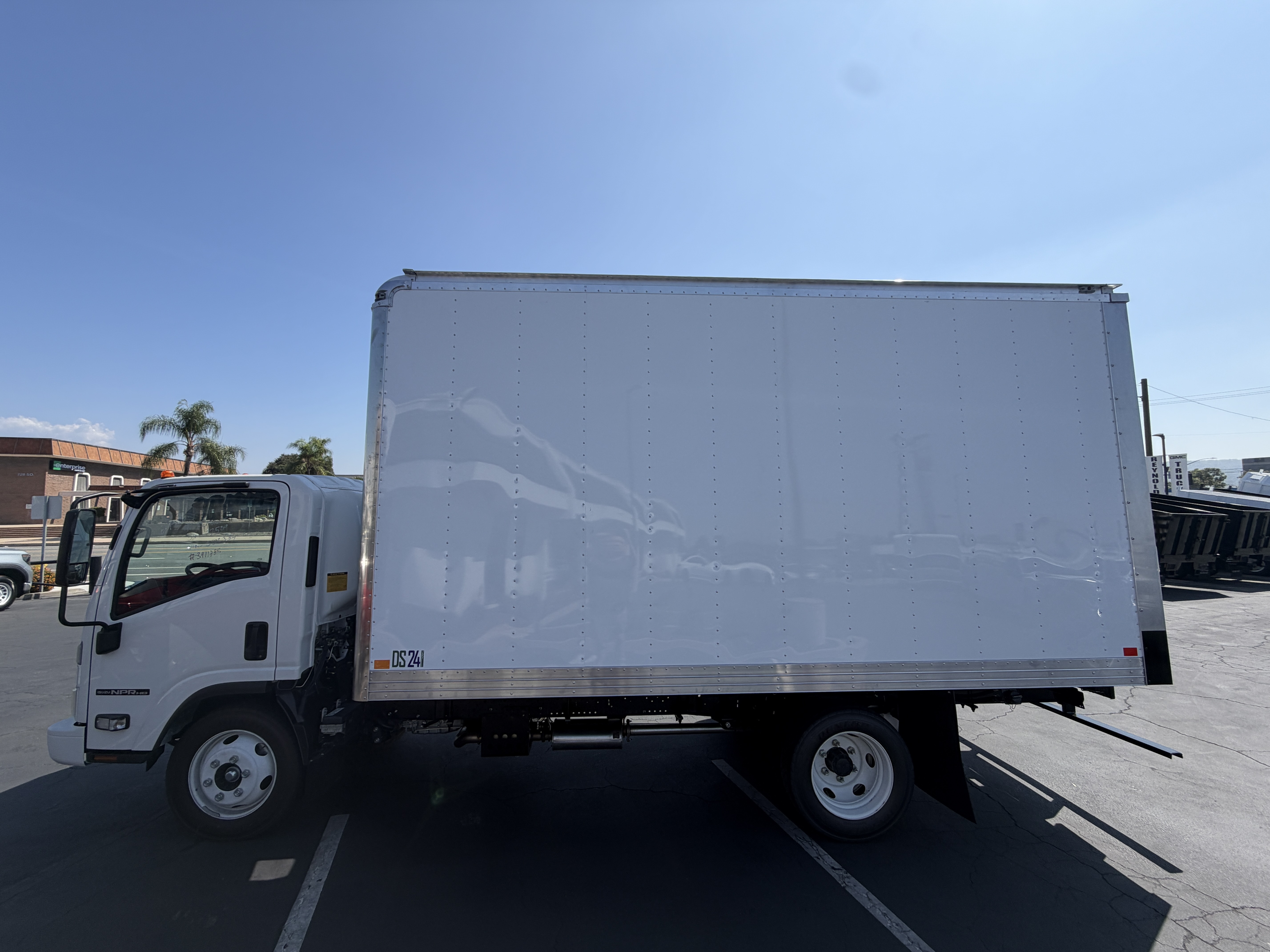 2026 Isuzu NPR HD GAS 16'