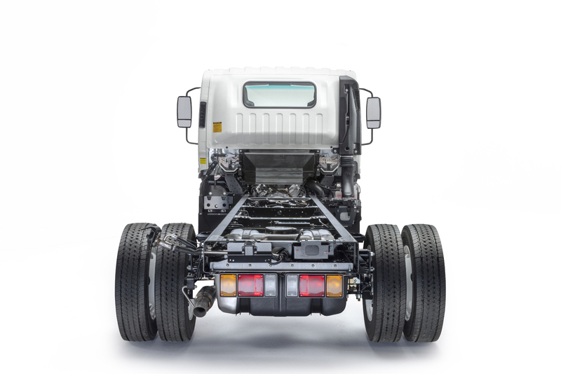 2025 Isuzu NRR