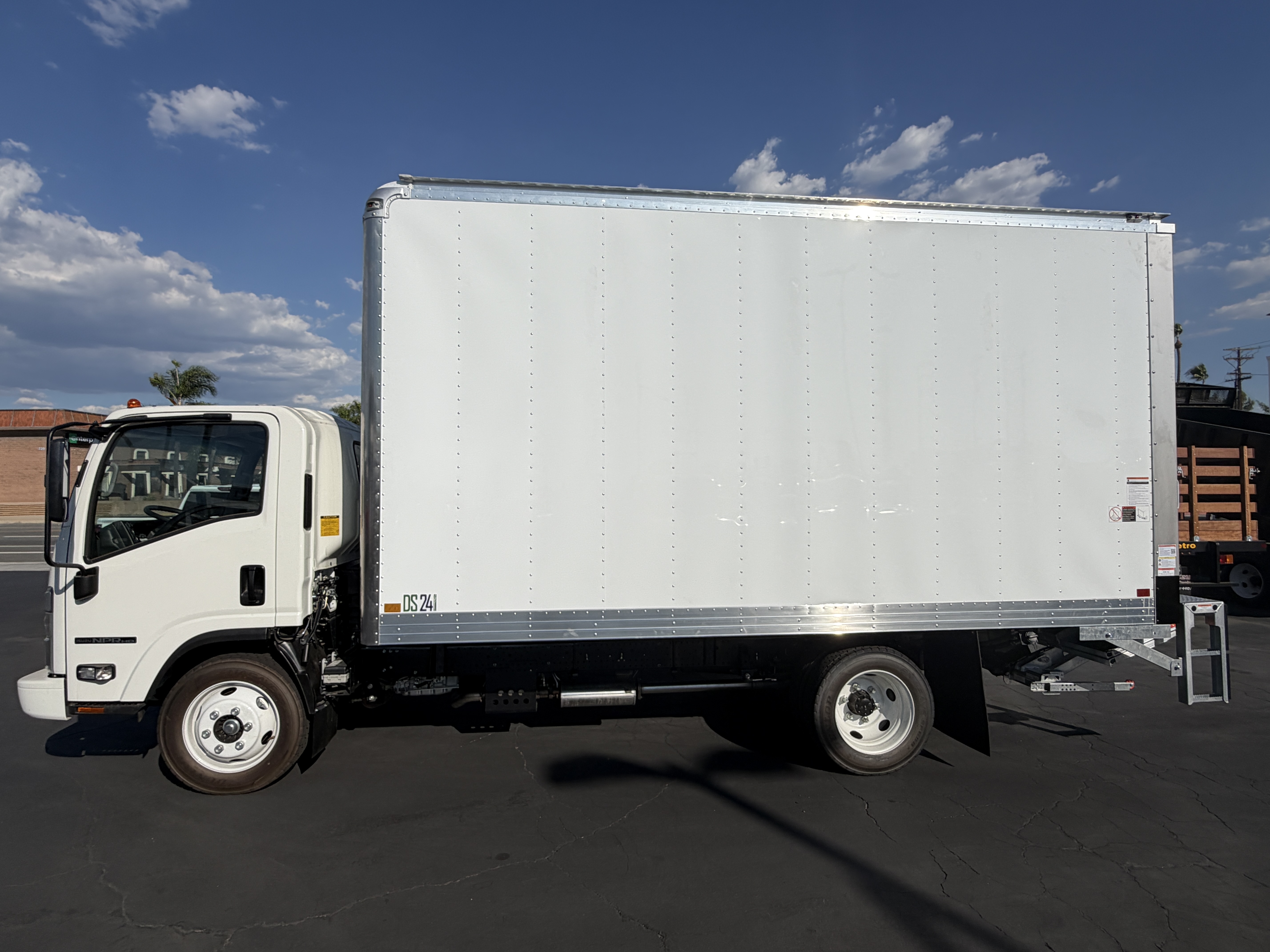 2026 Isuzu NPR HD GAS