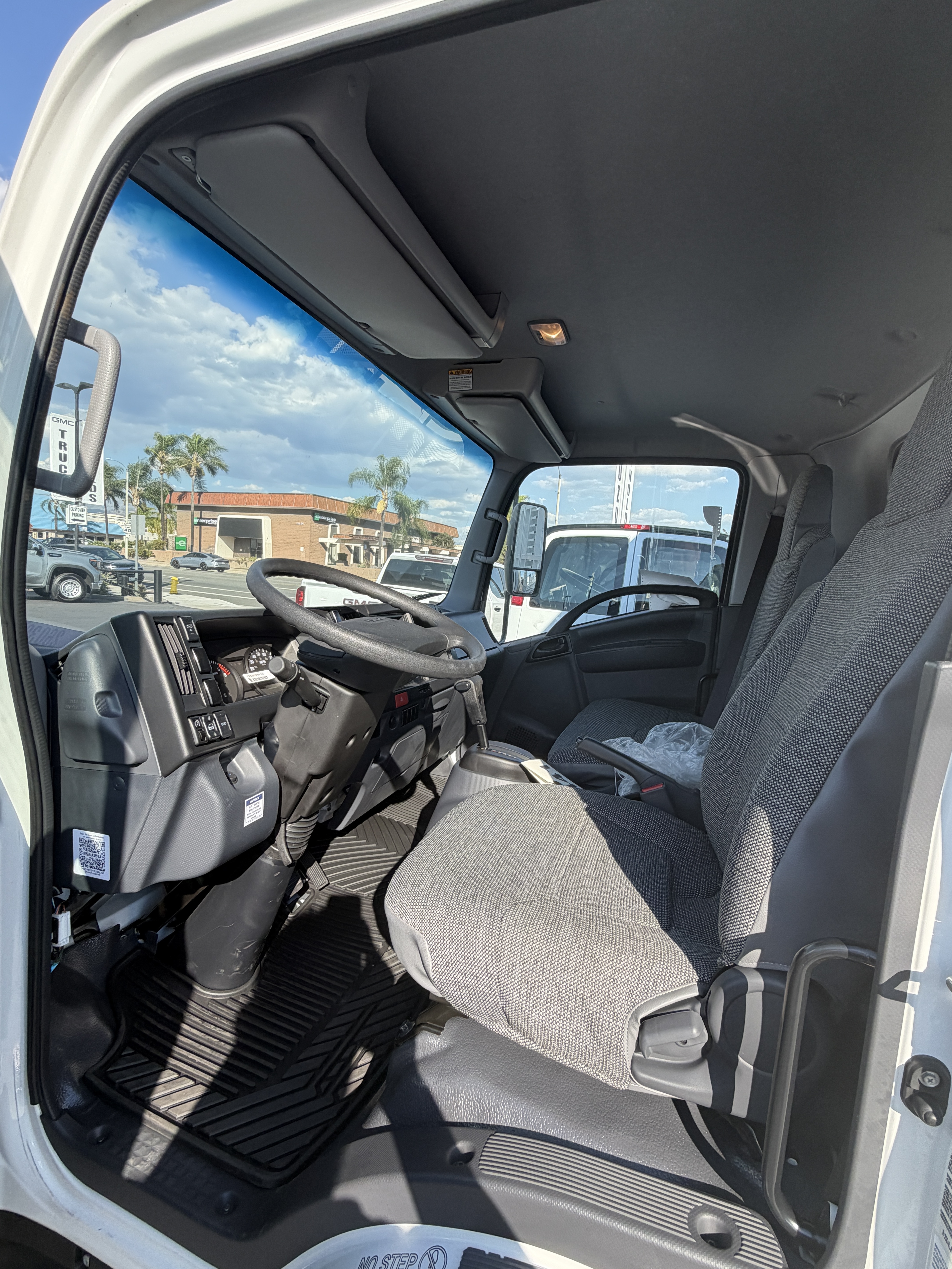 2026 Isuzu NPR HD GAS