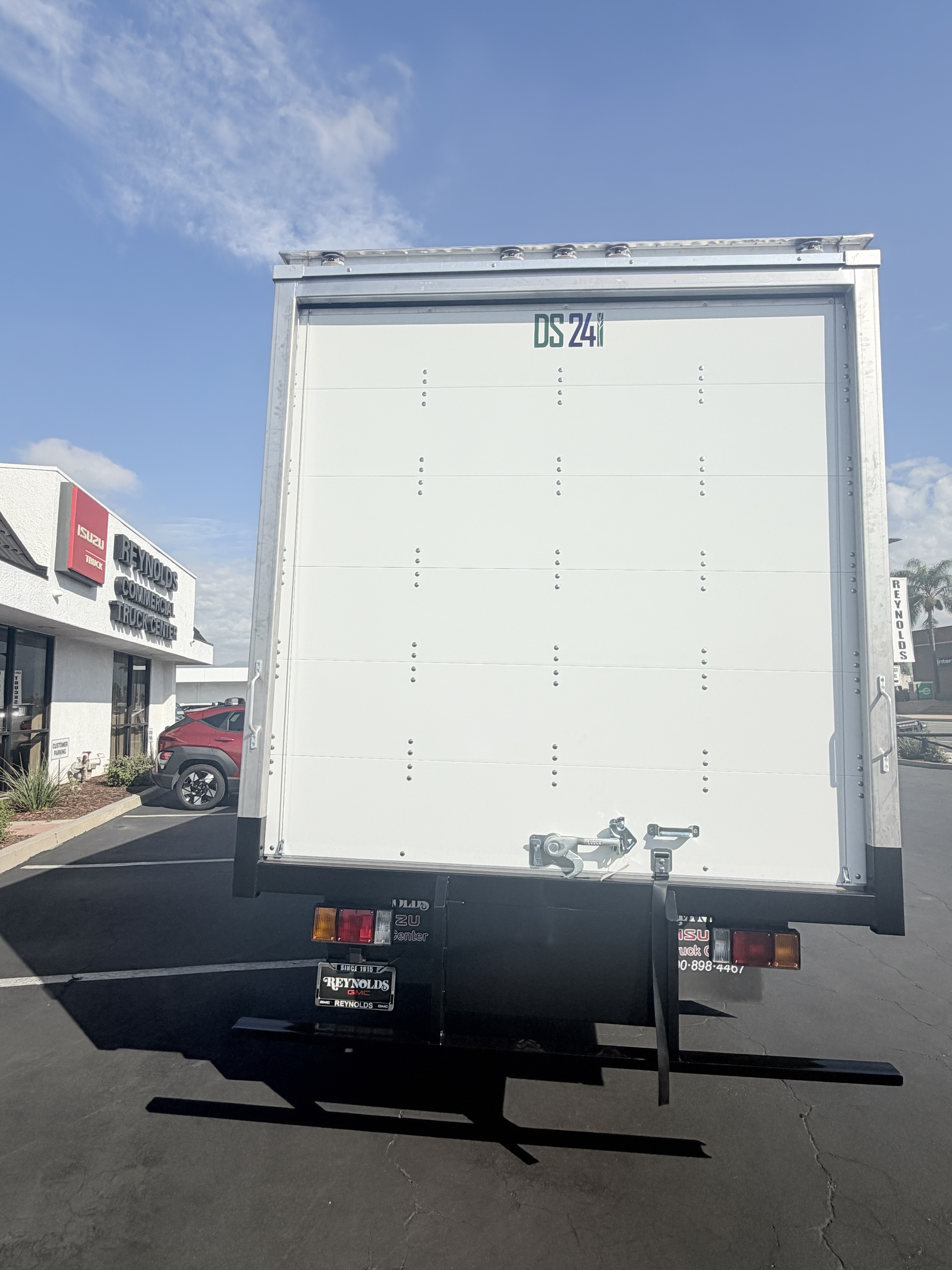2026 Isuzu NPR HD GAS 16'