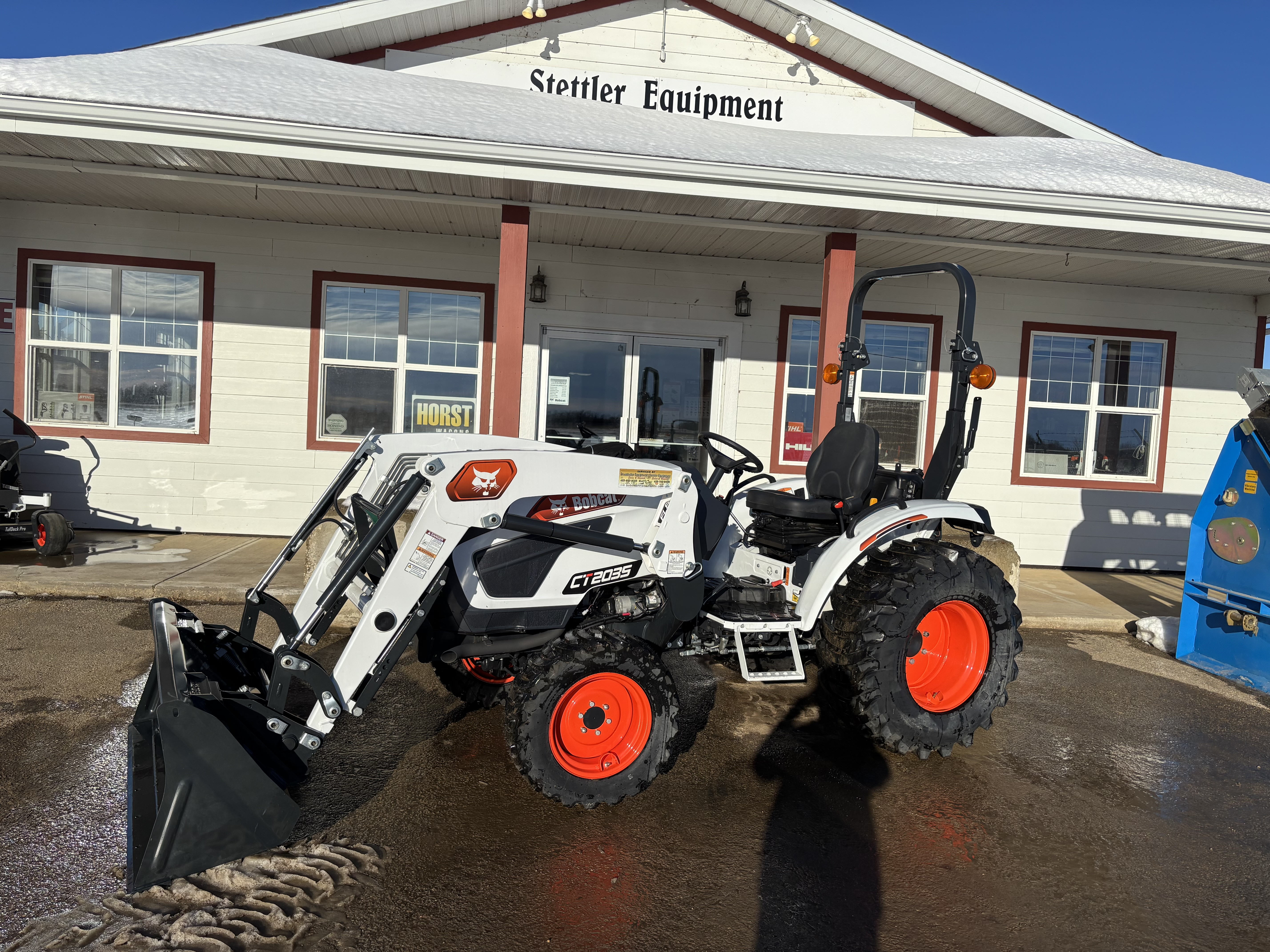 2025 Bobcat CT2035 HST