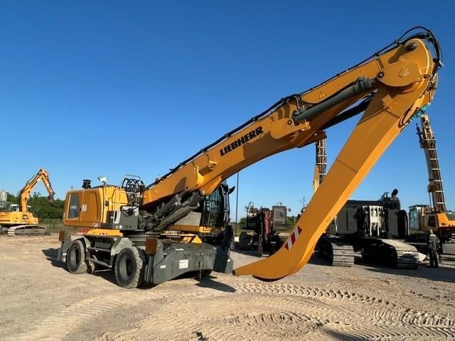 2023 Liebherr LH40M
