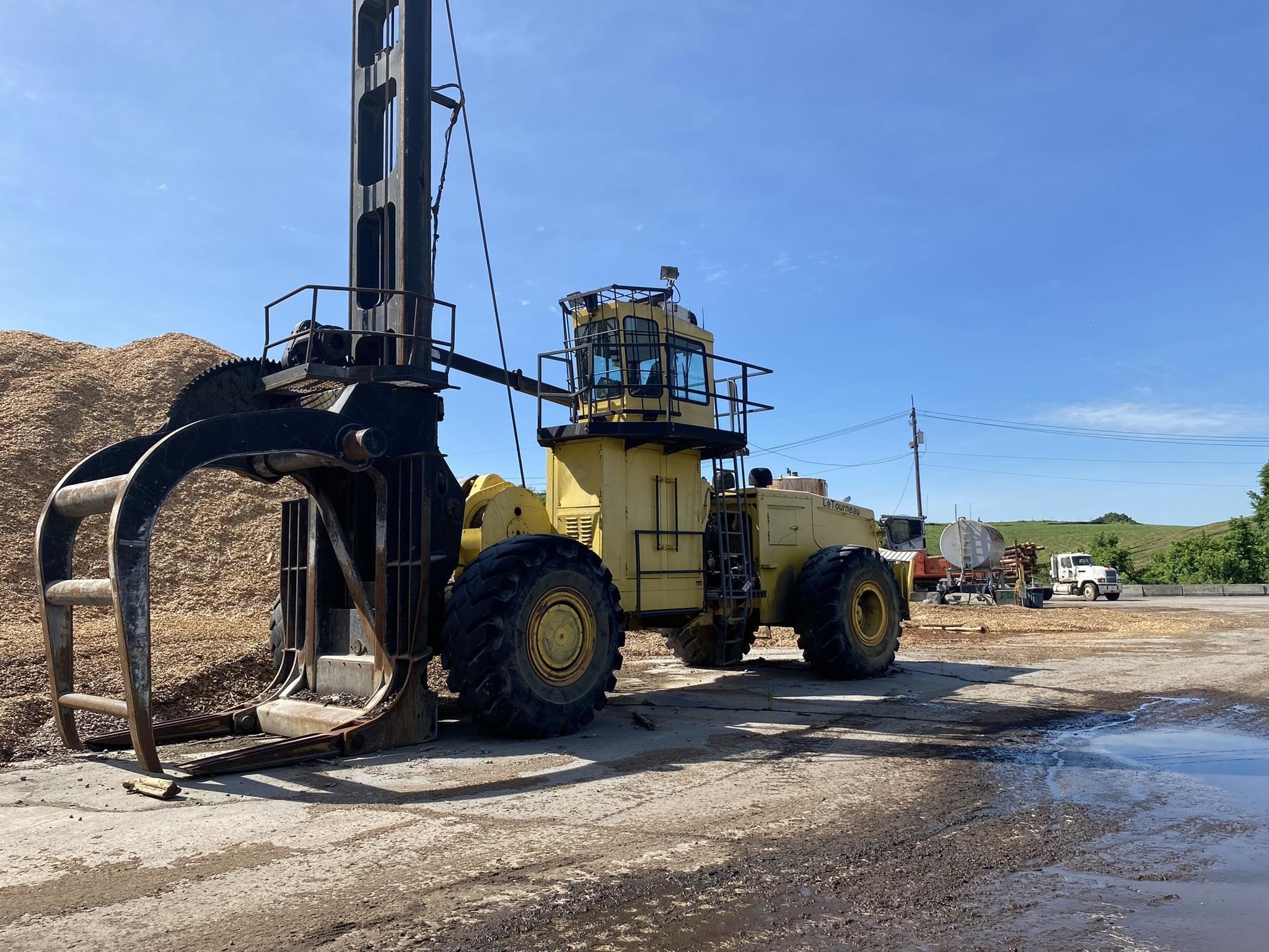 2017 Letourneau 4592