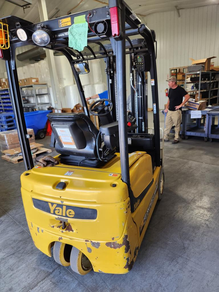 2018 Yale ERP040VT