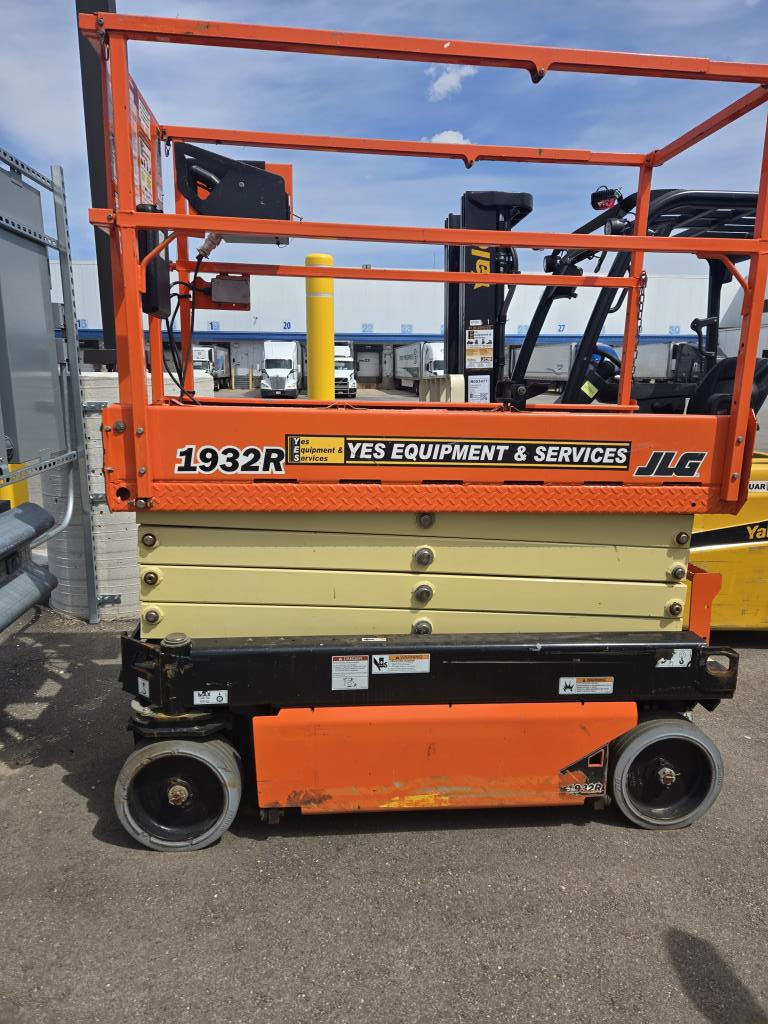 2018 JLG 1932R