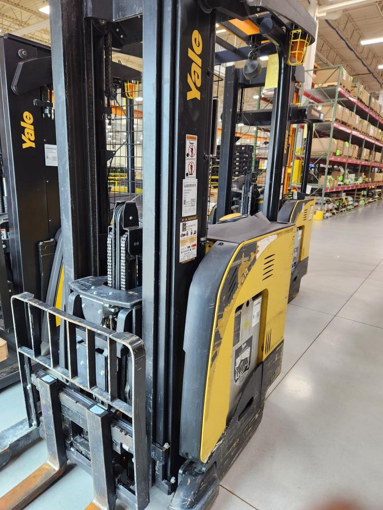 2018 Yale NR045EB