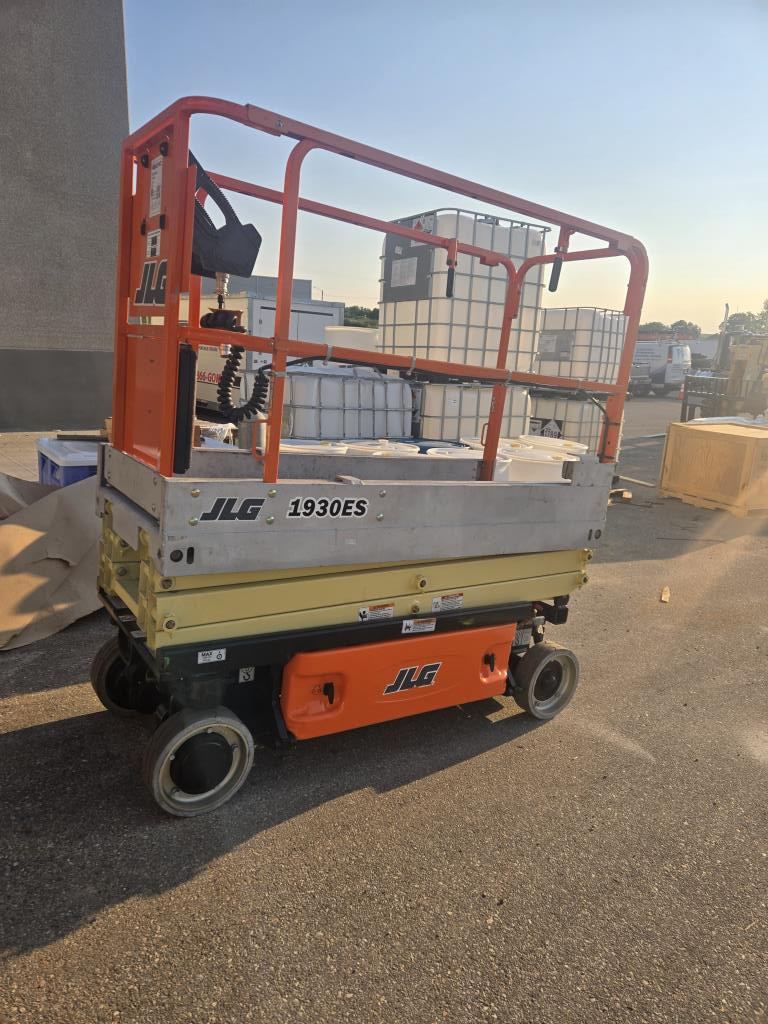 0 JLG 1930ES