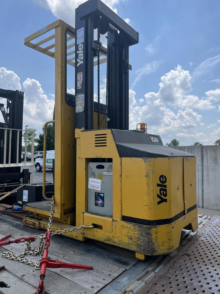 2005 Yale OS030EC