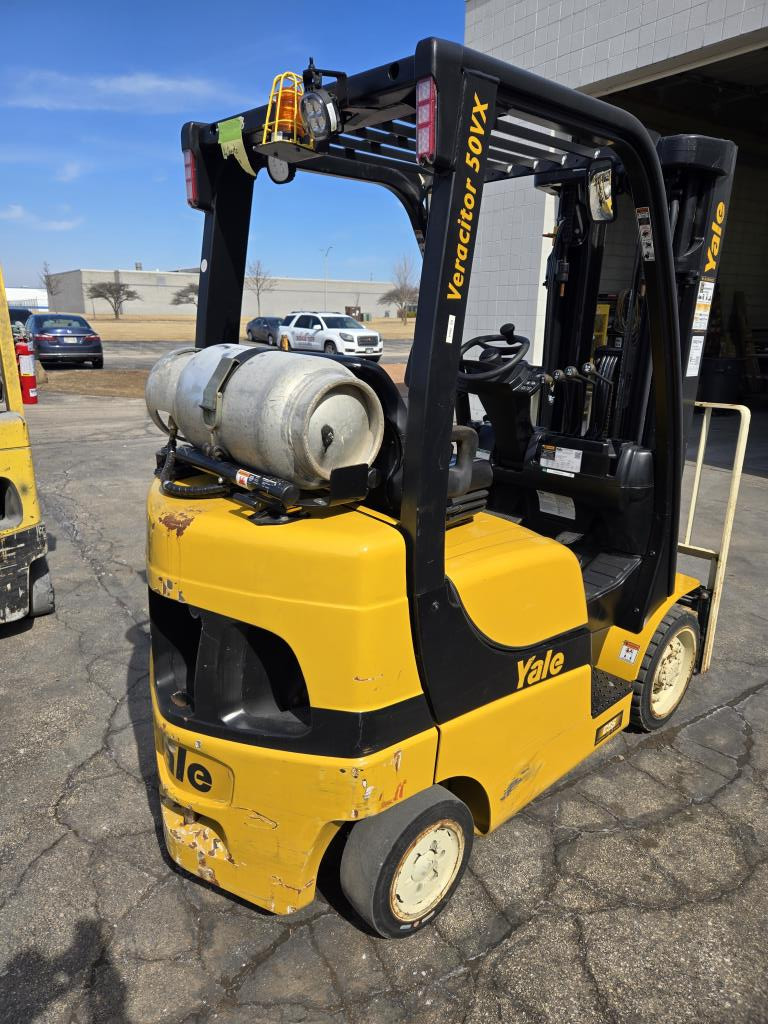 2022 Yale GC050VX