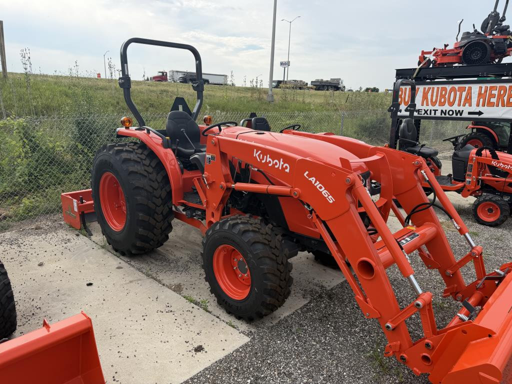 0 Kubota MX5400 HST 4WD