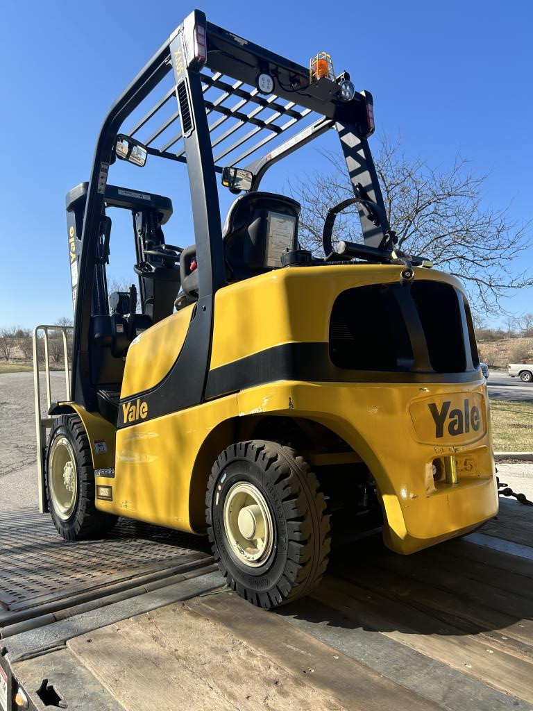 2024 Yale GP050VX