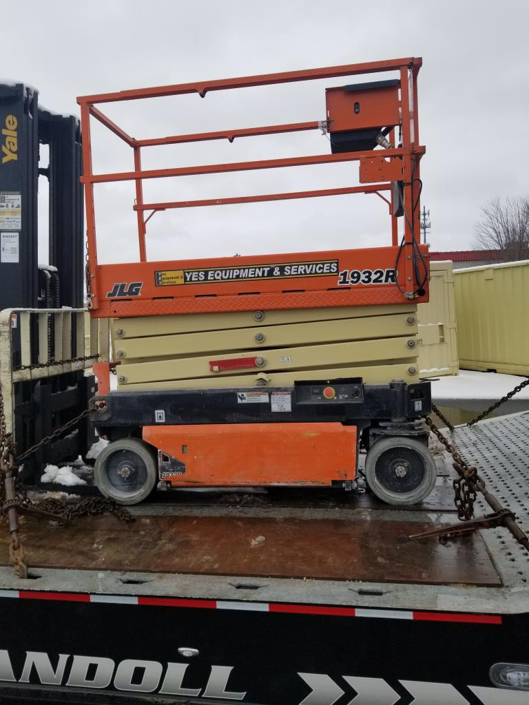 2018 JLG 1932R