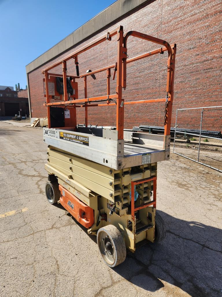 2018 JLG 2630ES
