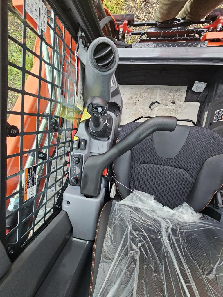0 Kubota SVL75-3