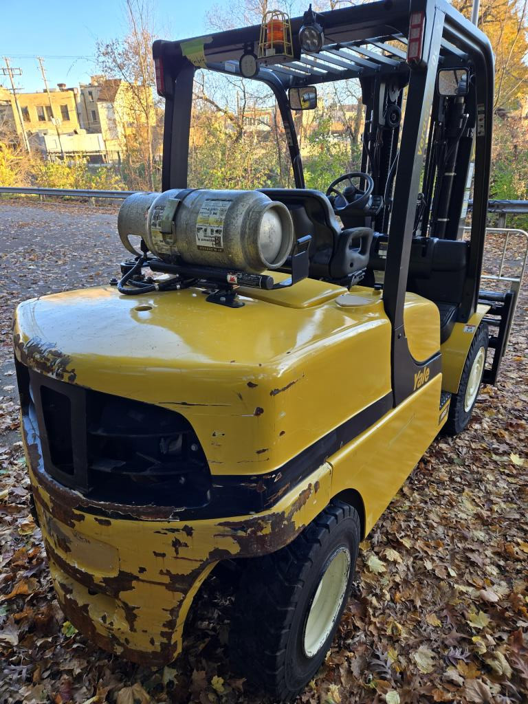 2022 Yale GP100VX