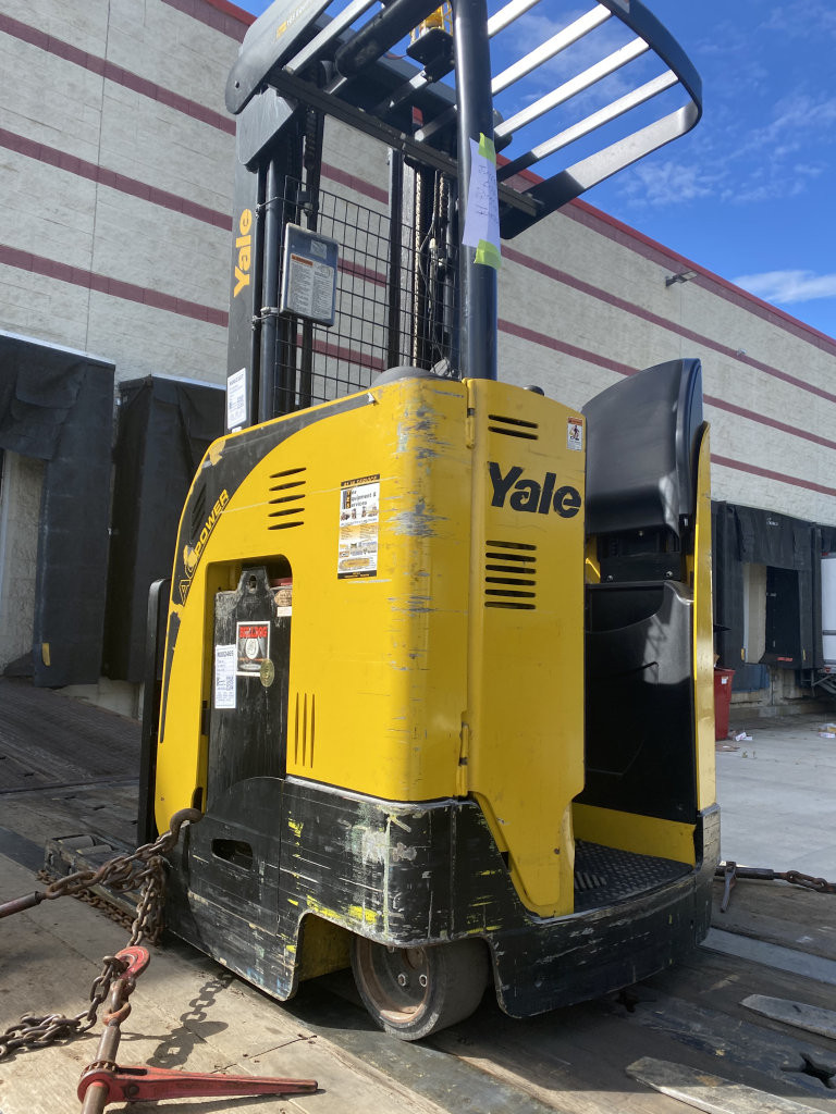 2018 Yale NR040EB