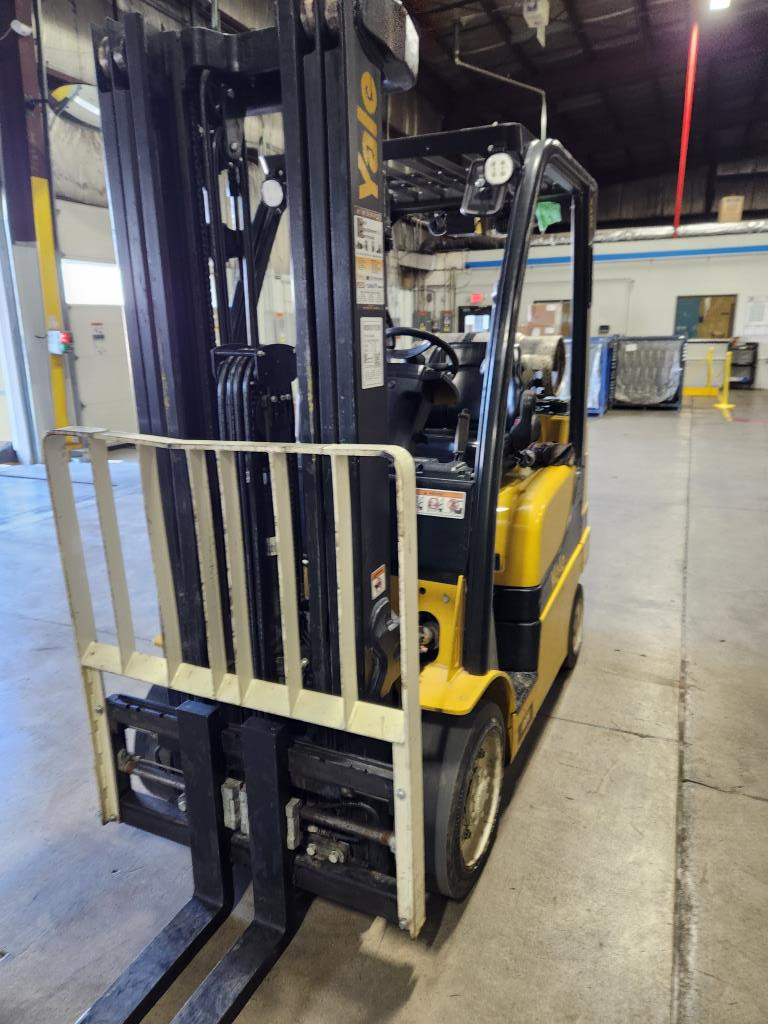 2022 Yale GC050VX