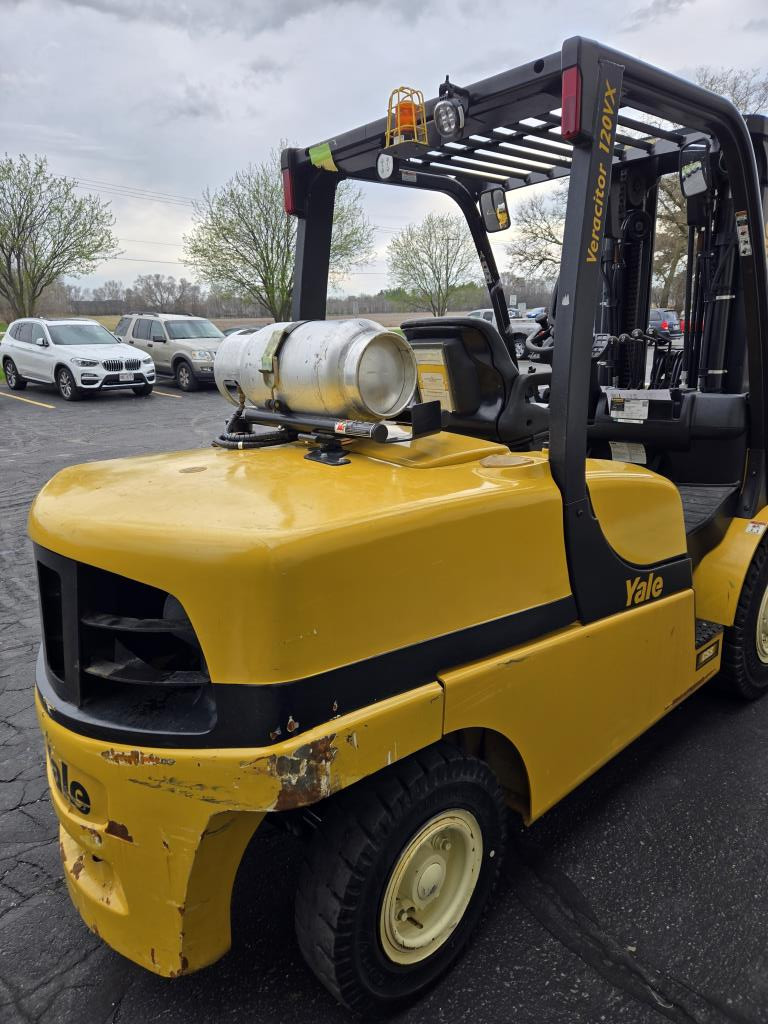 2022 Yale GP120VX