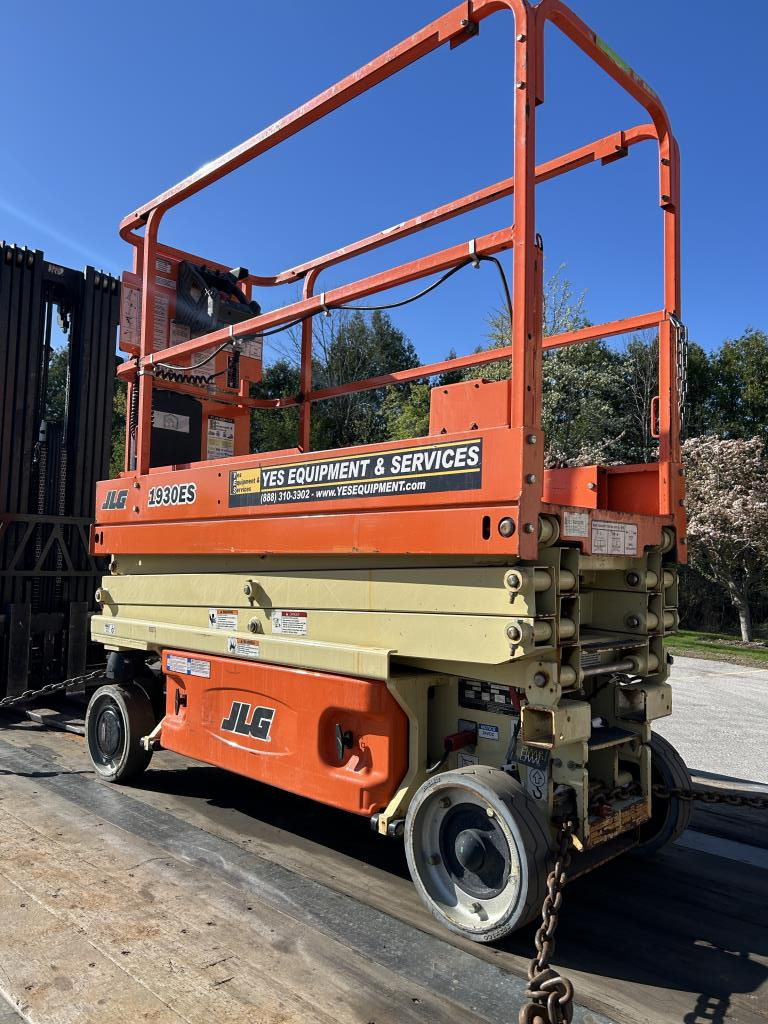 2018 JLG 1930ES