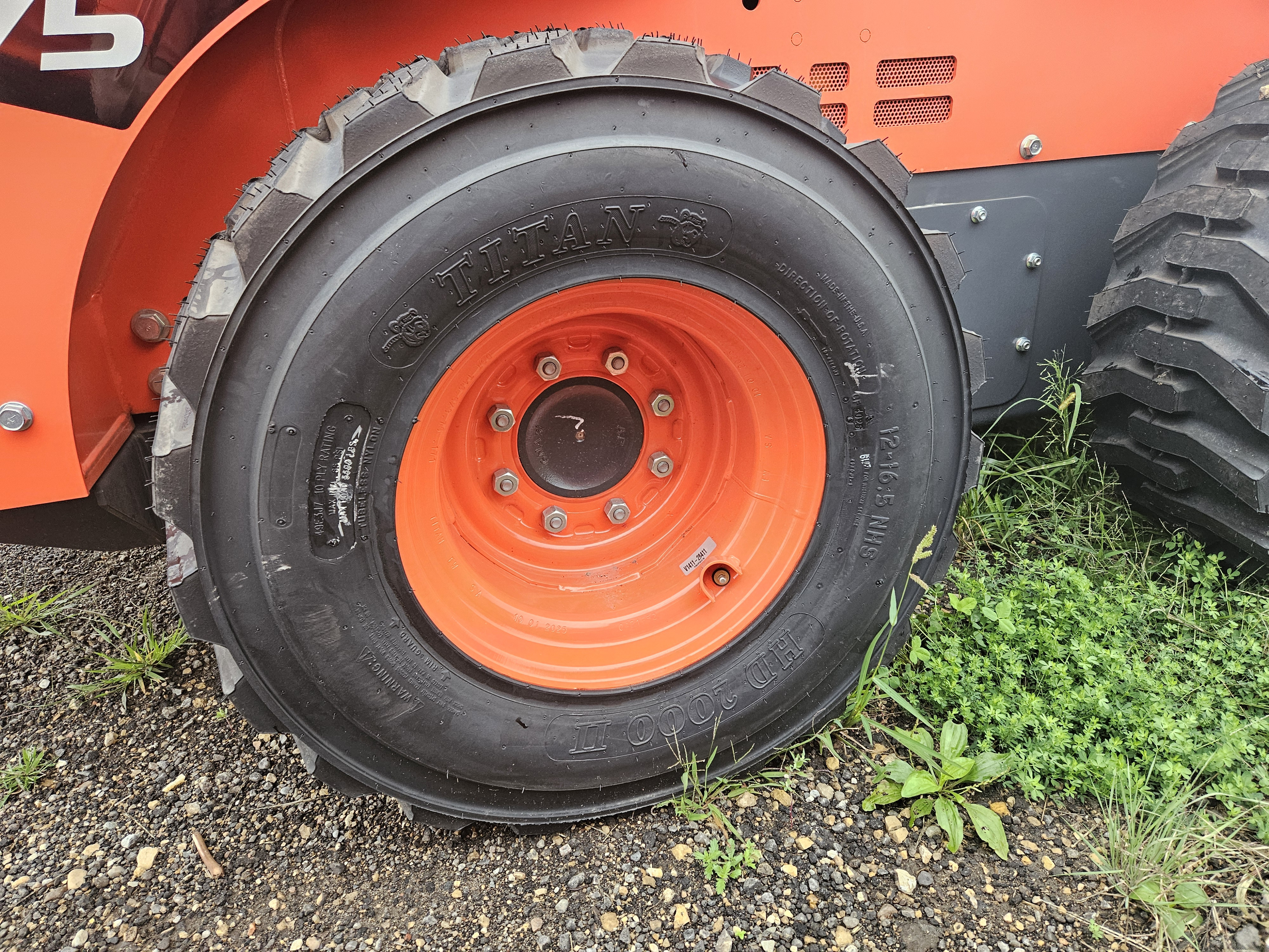0 Kubota SSV75