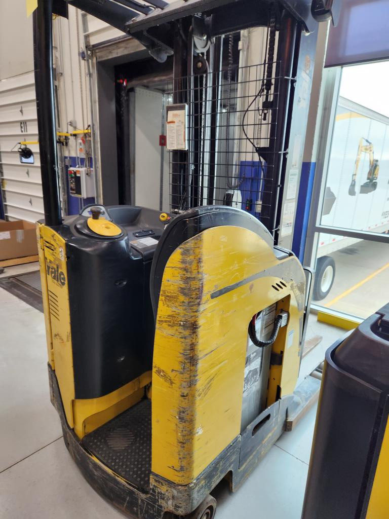 2018 Yale NR045EB