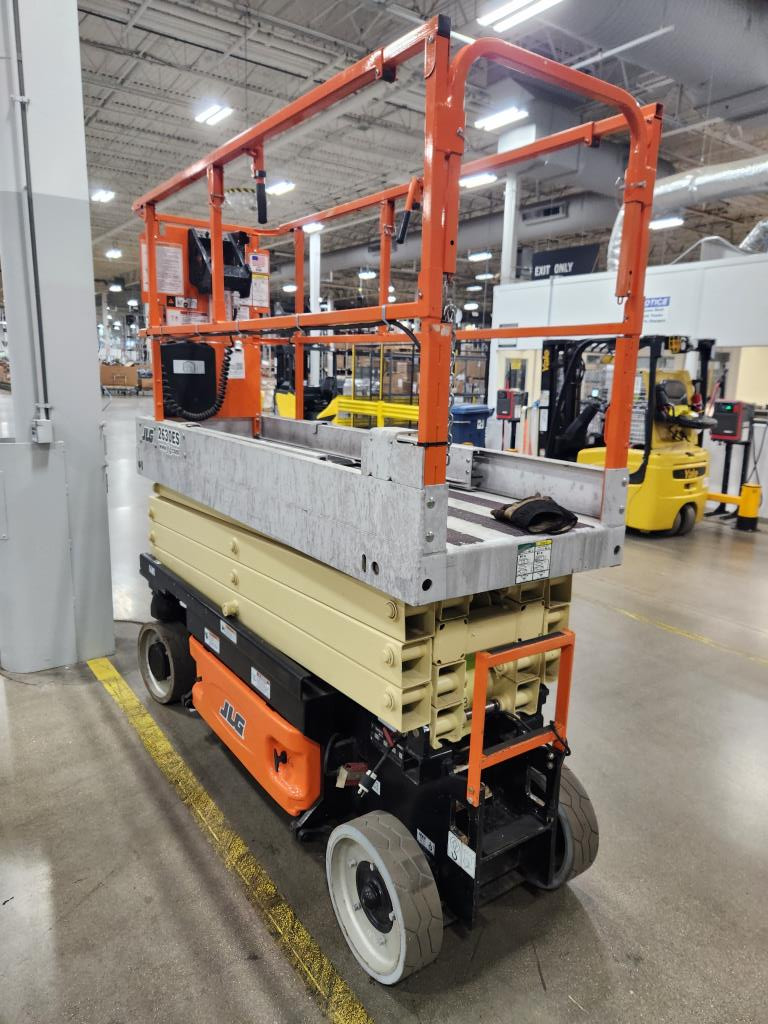 0 JLG 2630ES