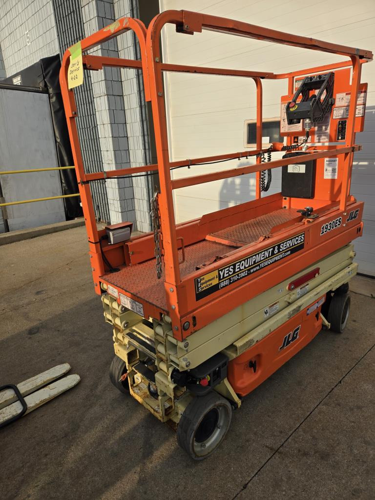 2018 JLG 1930ES
